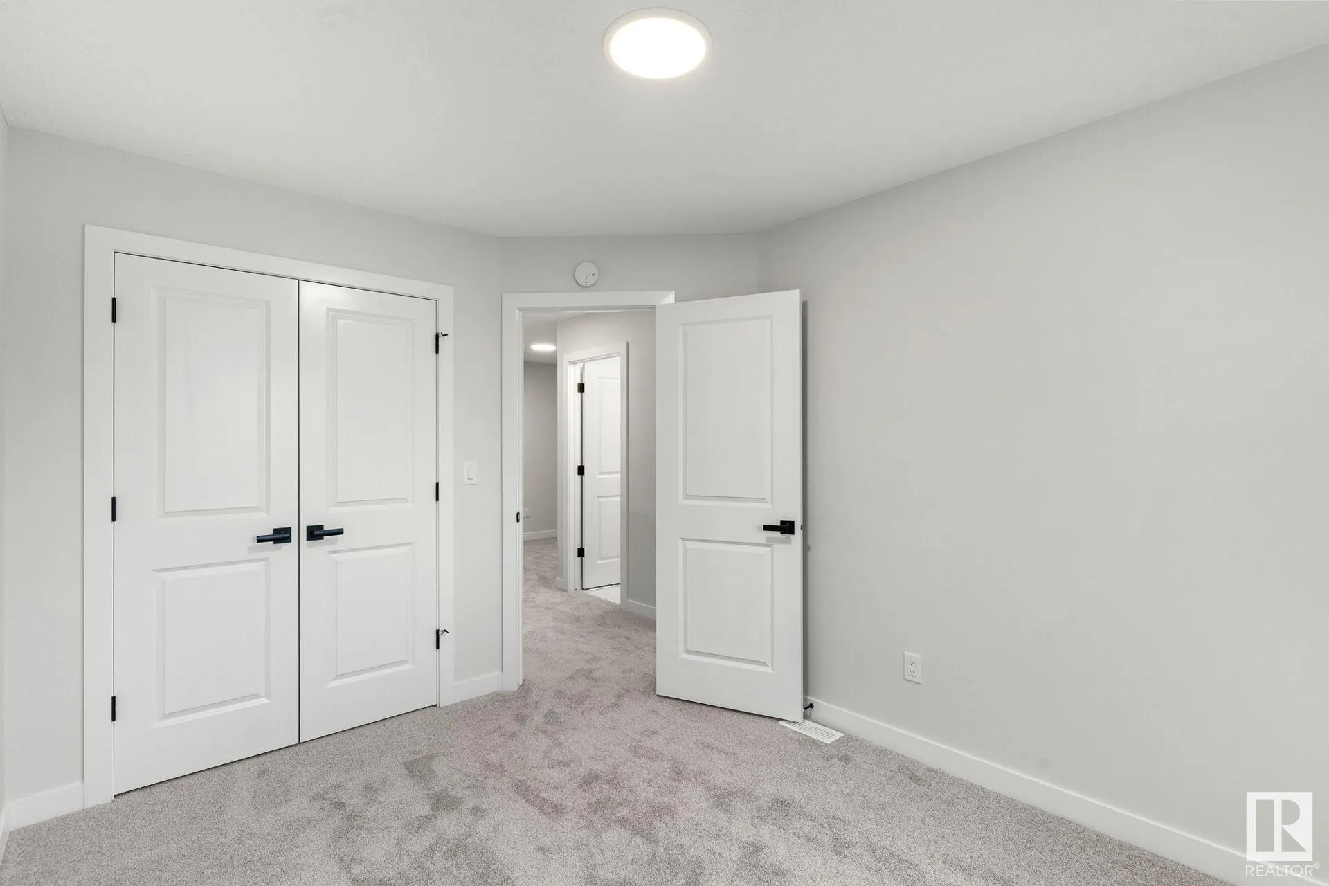 11 SERENO Lane