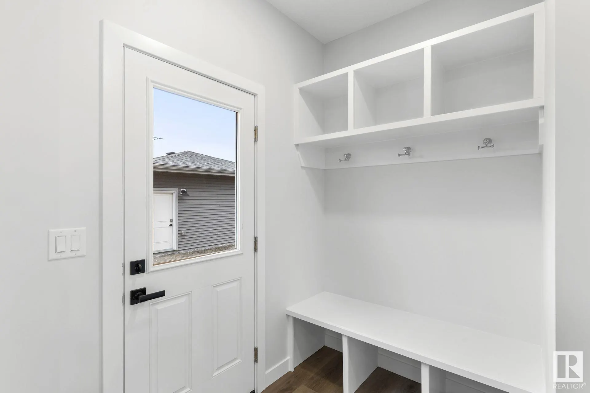 11 SERENO Lane