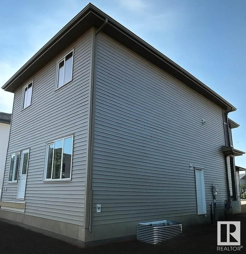 22 SERENO Lane