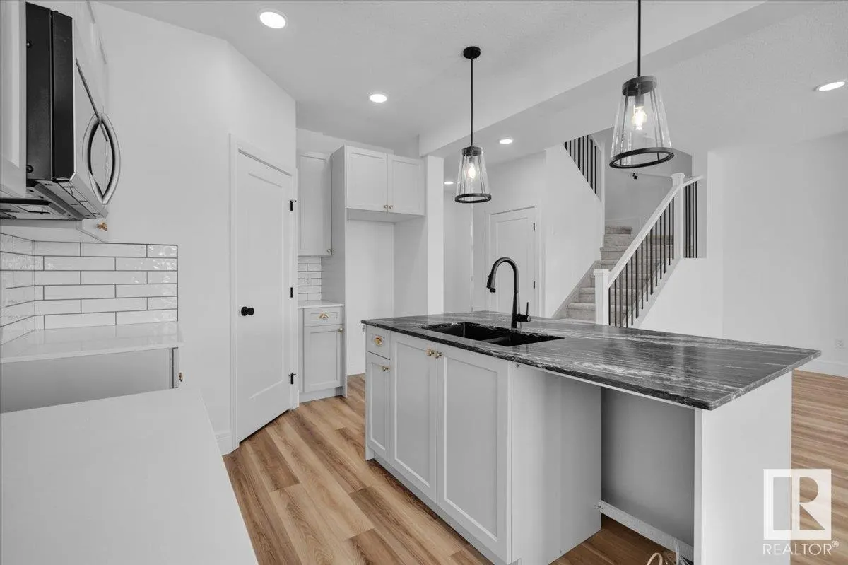 22 SERENO Lane