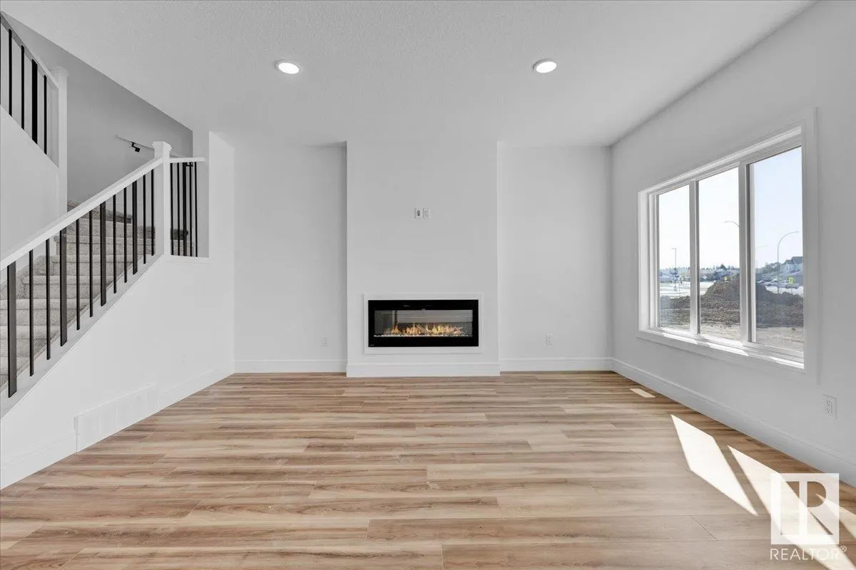 22 SERENO Lane