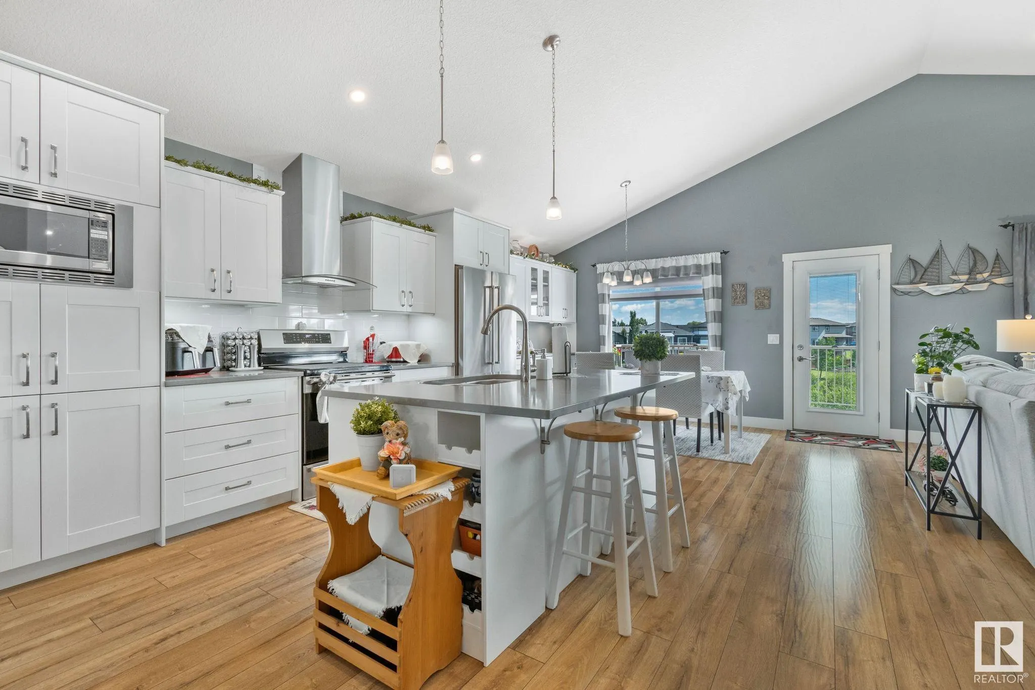 17 Southbridge Drive