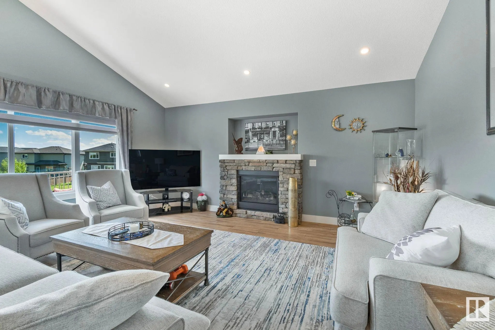 17 Southbridge Drive