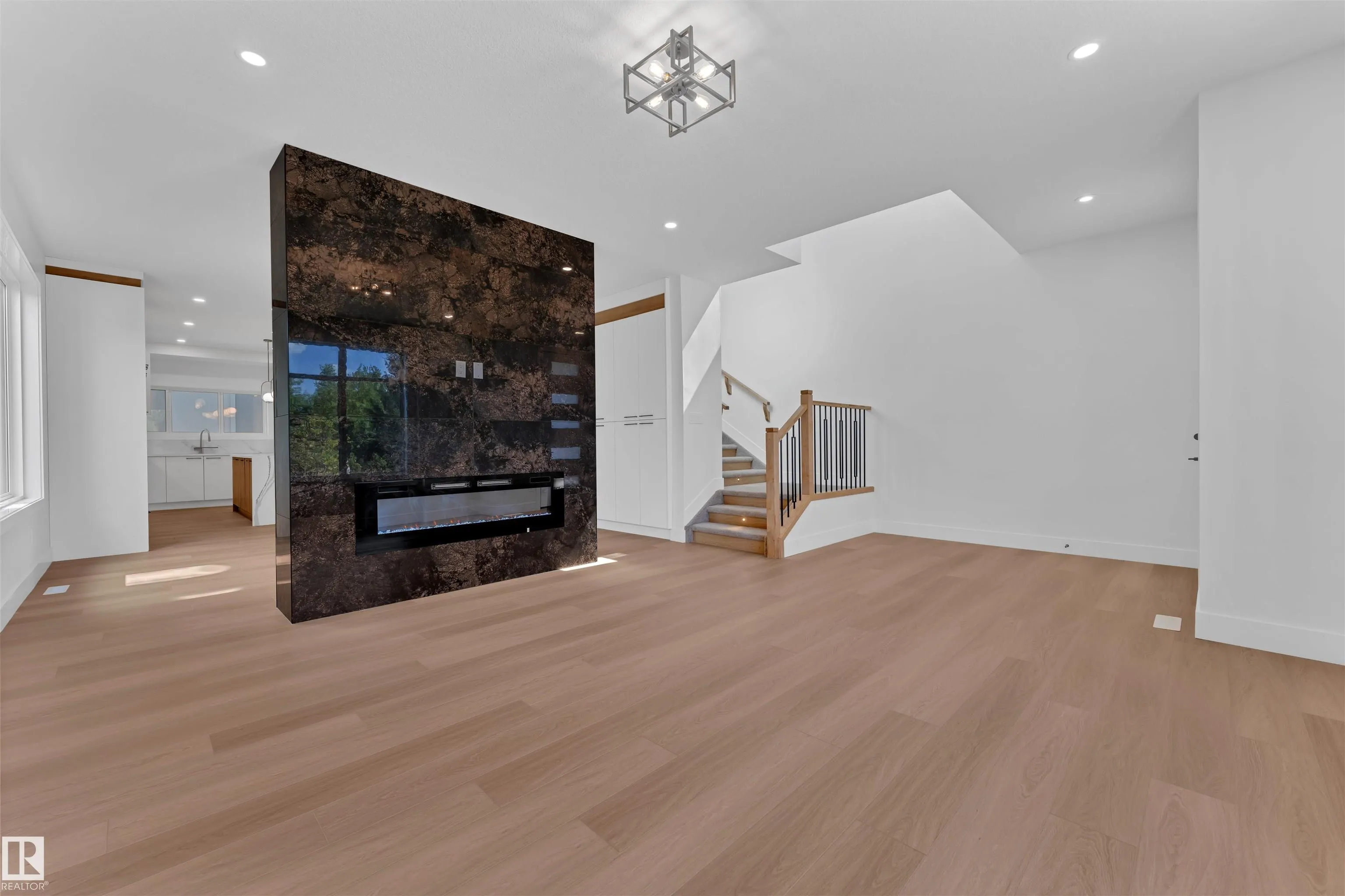 6107 CRAWFORD Drive