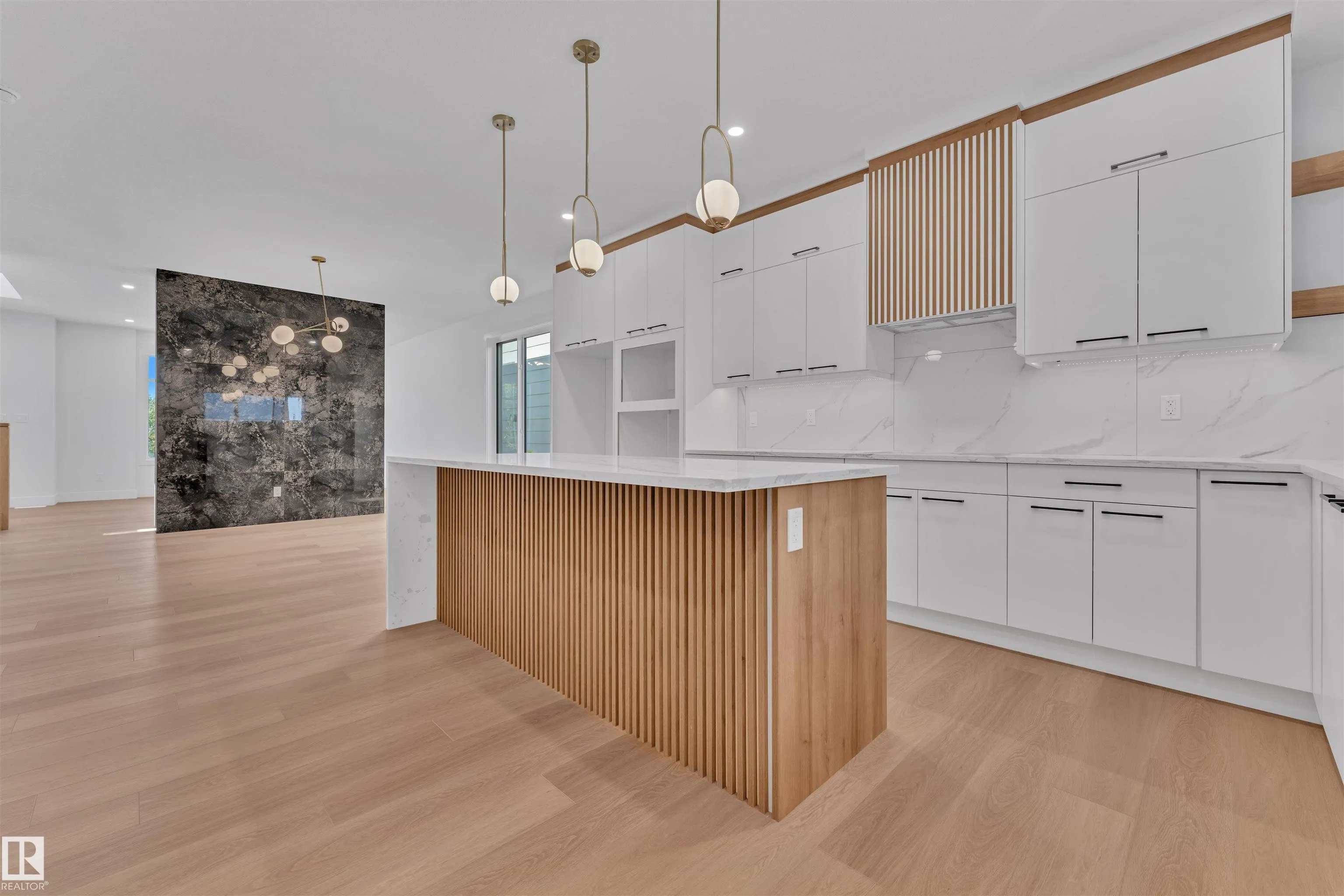 6107 CRAWFORD Drive
