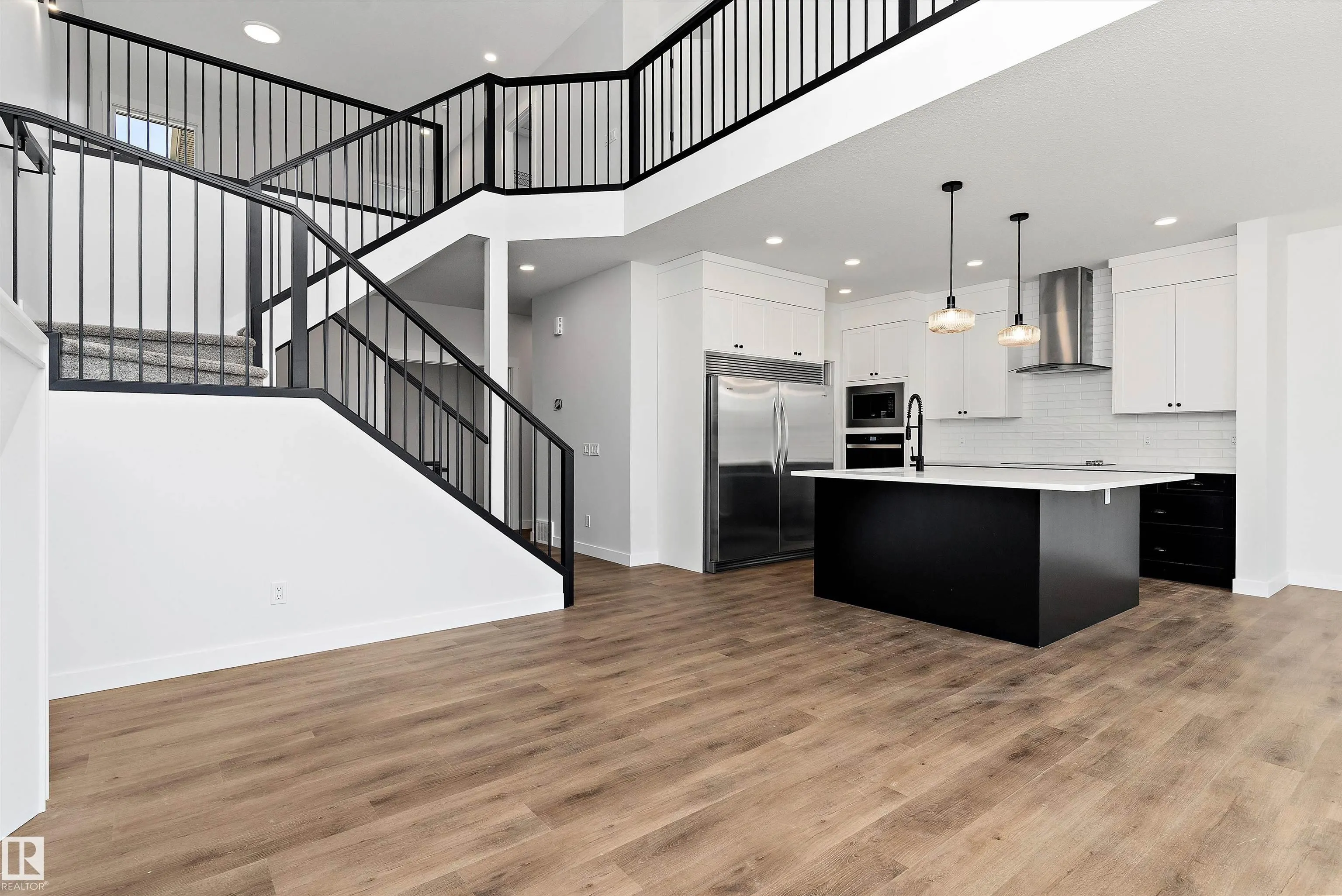 22 Newbury Circle