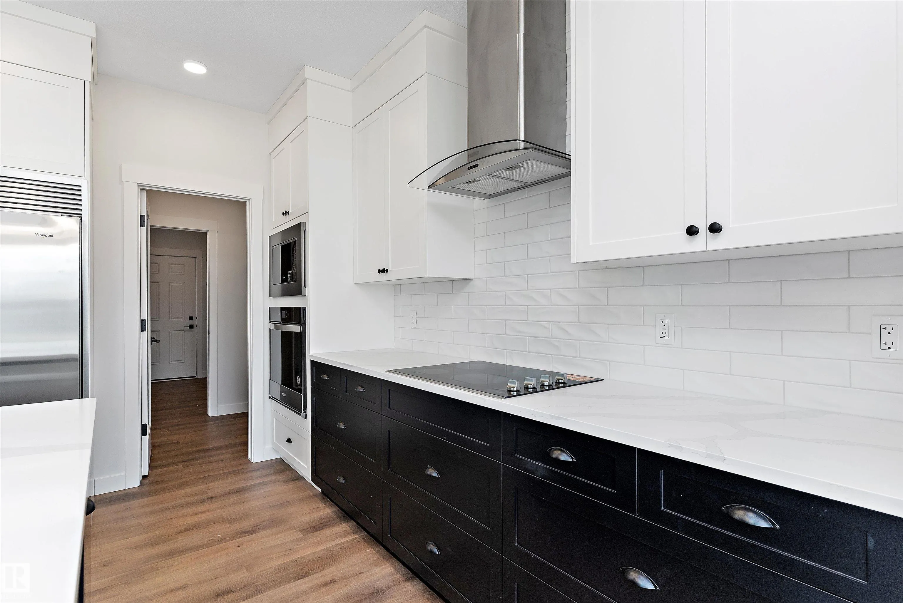 22 Newbury Circle