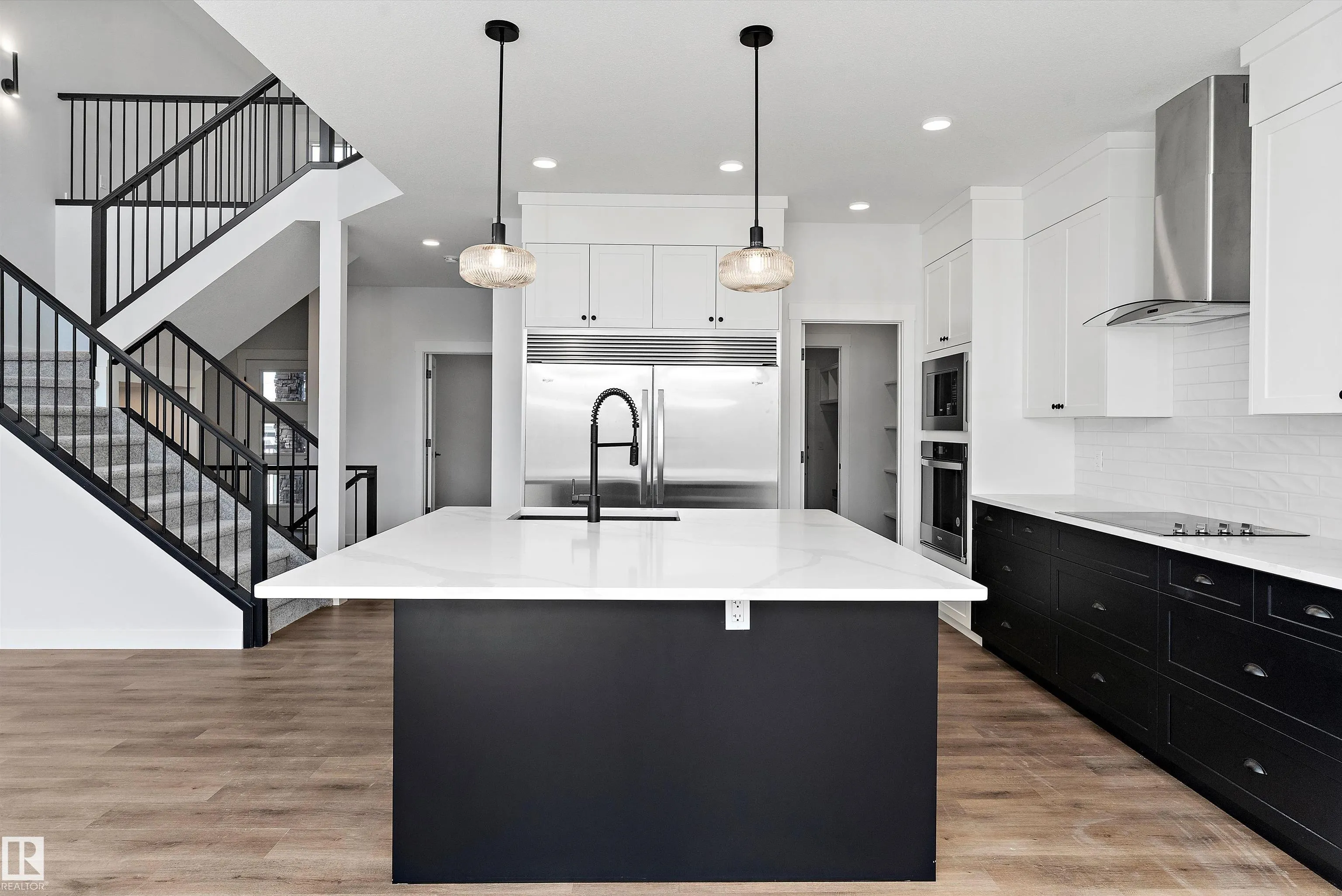 22 Newbury Circle