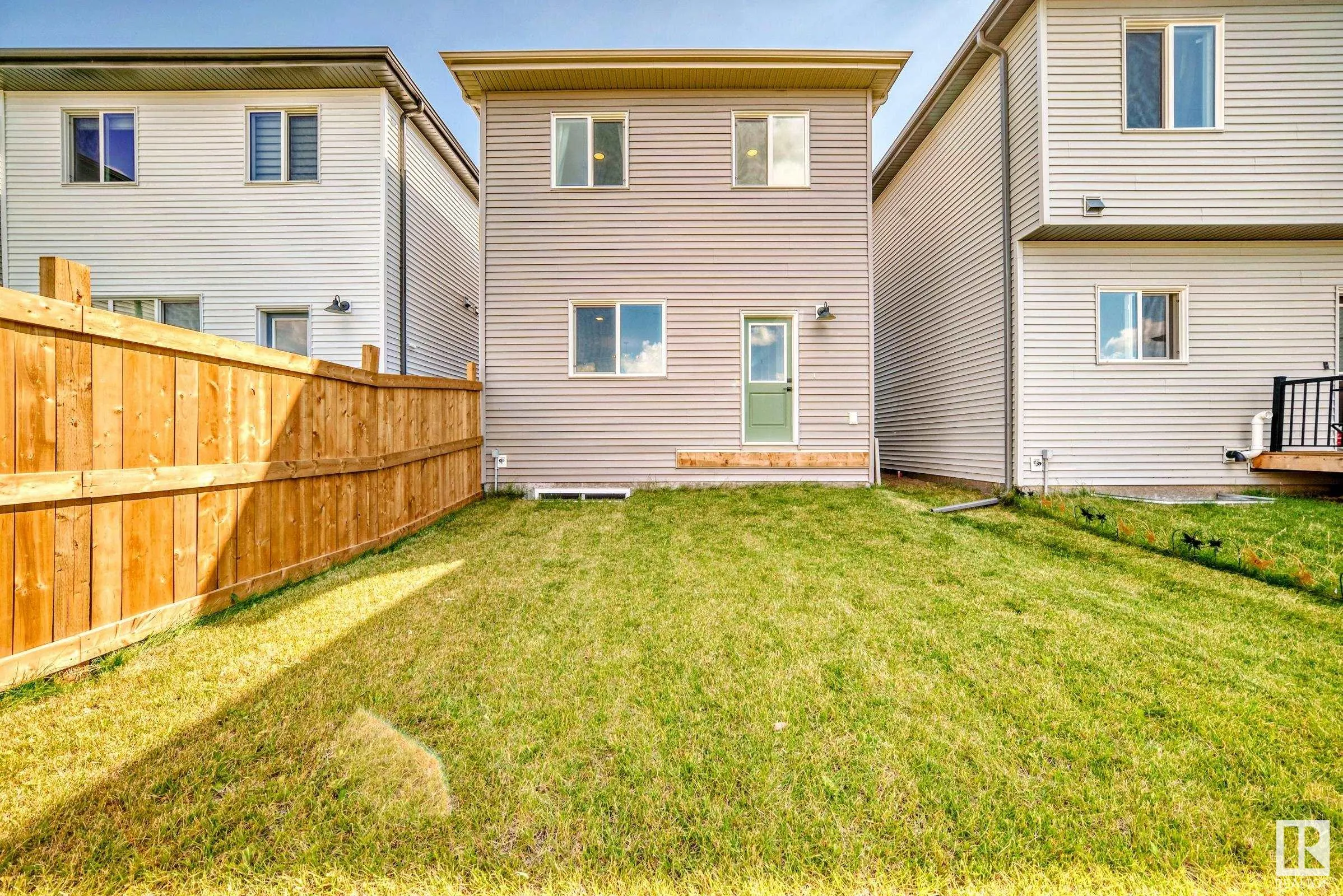 54 Sienna Blvd