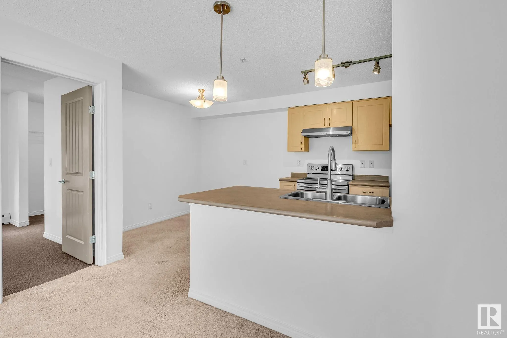 13907 136 Street