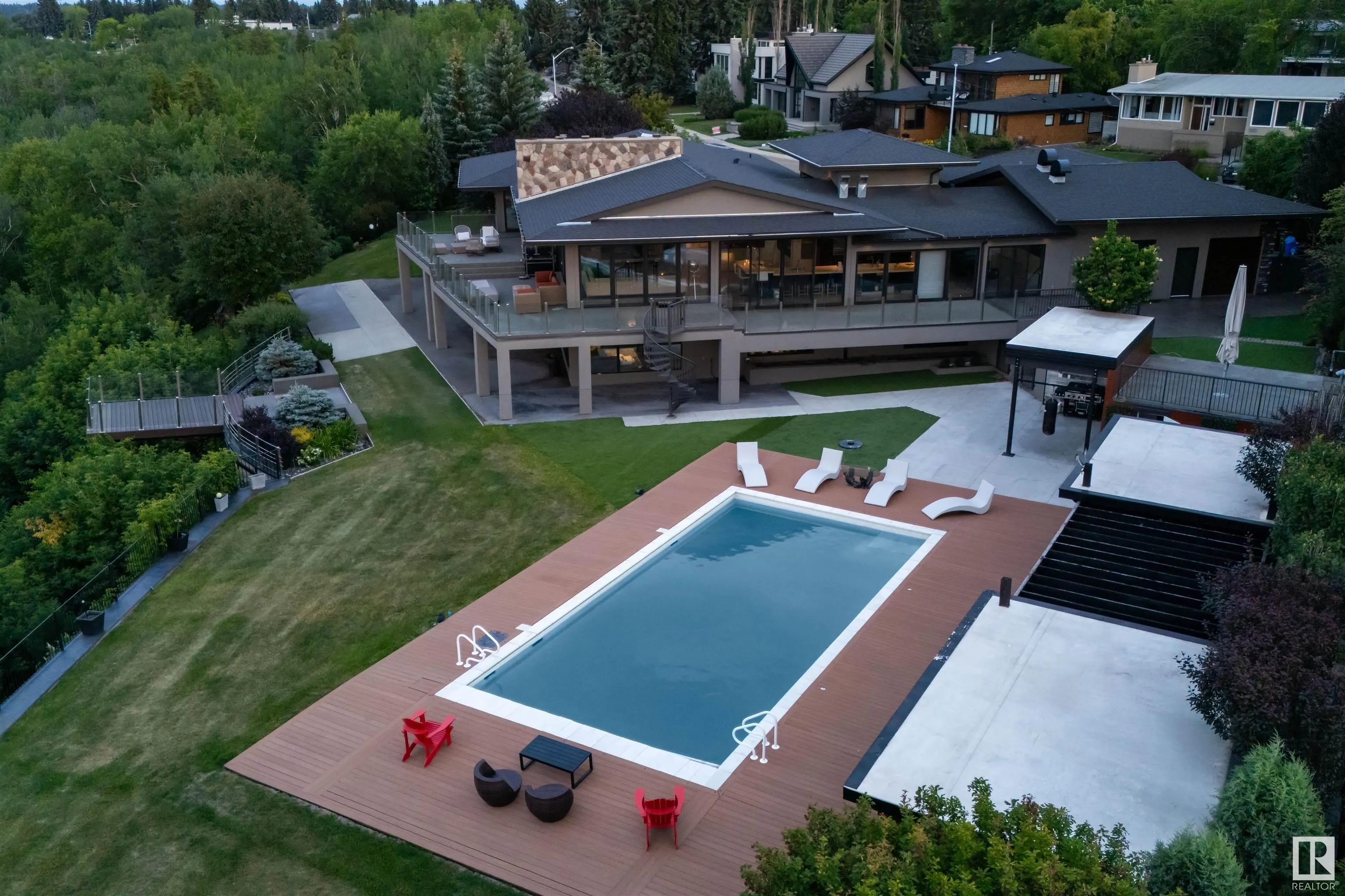 13758 VALLEYVIEW Drive