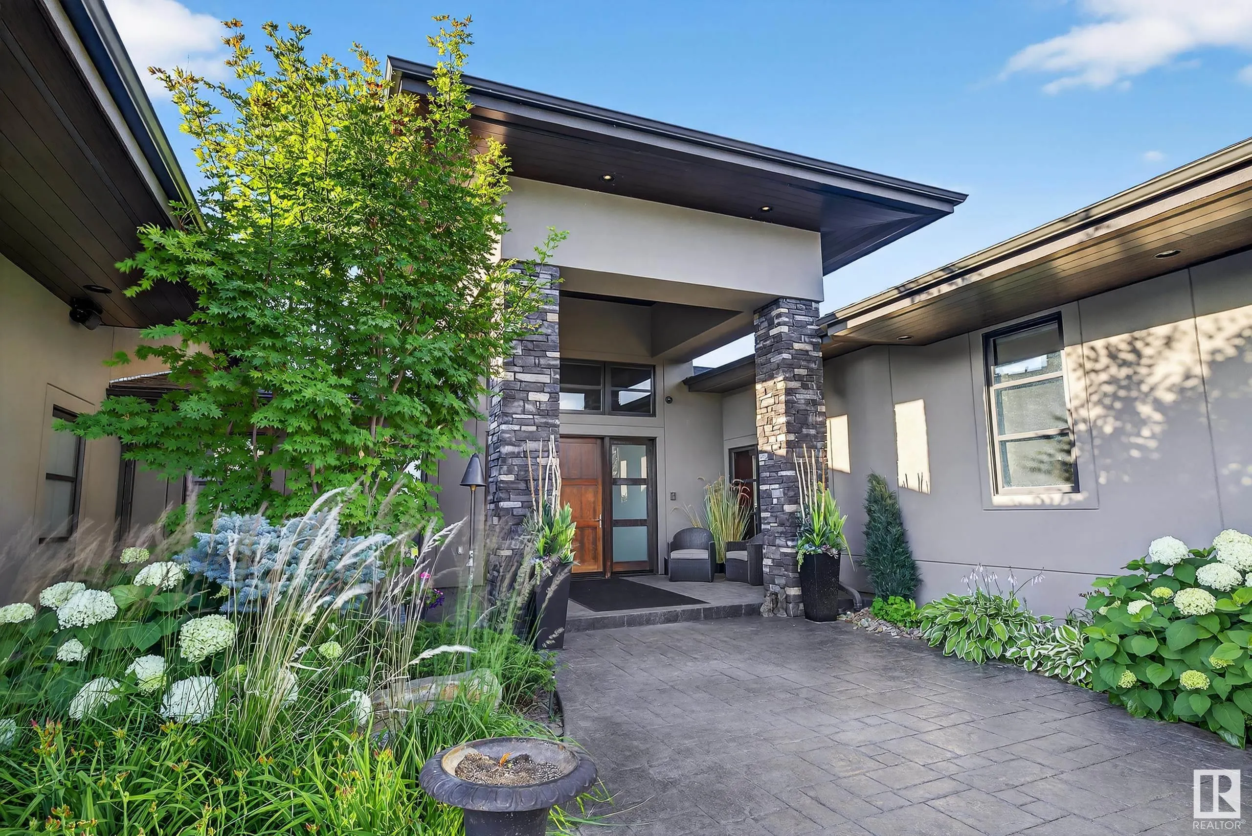 13758 VALLEYVIEW Drive