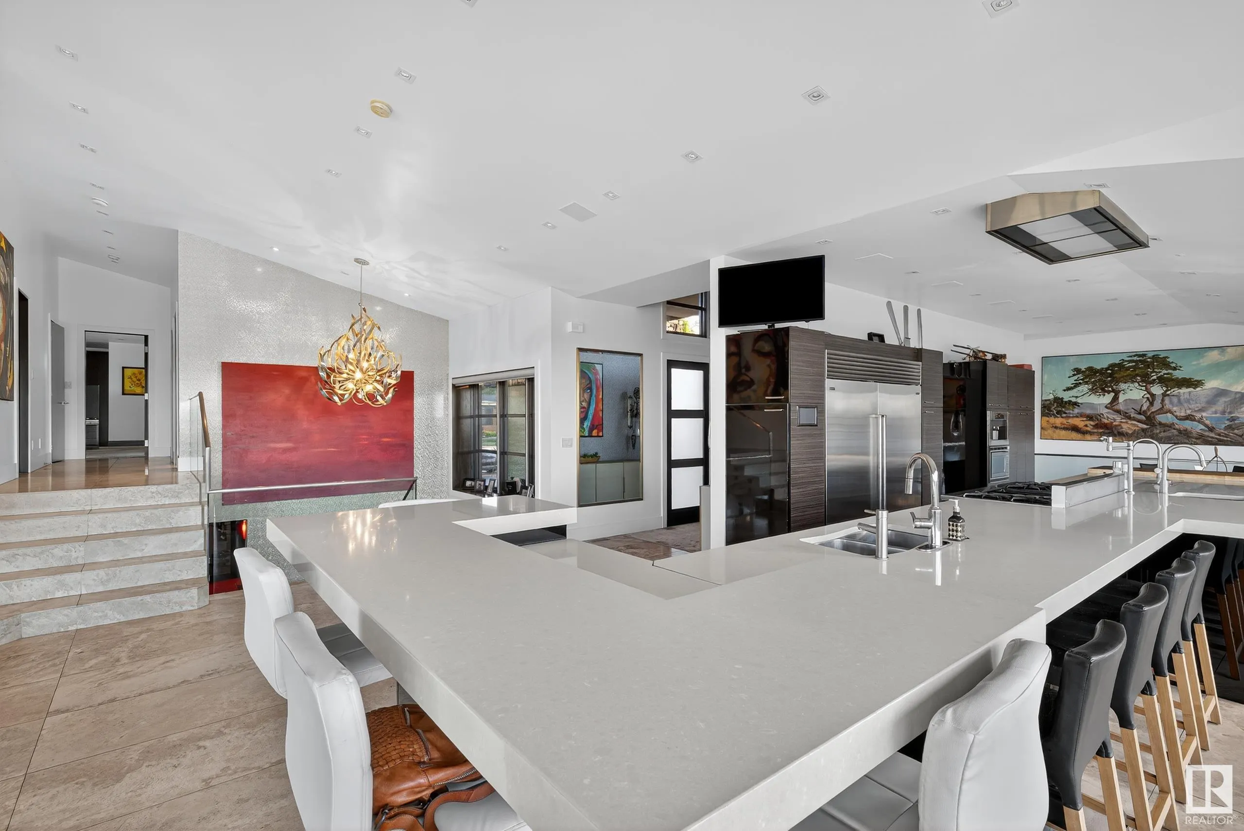 13758 VALLEYVIEW Drive