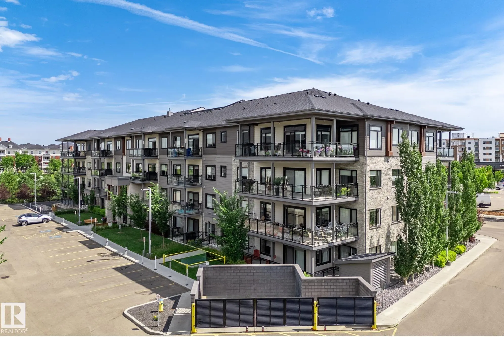 524 GRIESBACH Parade