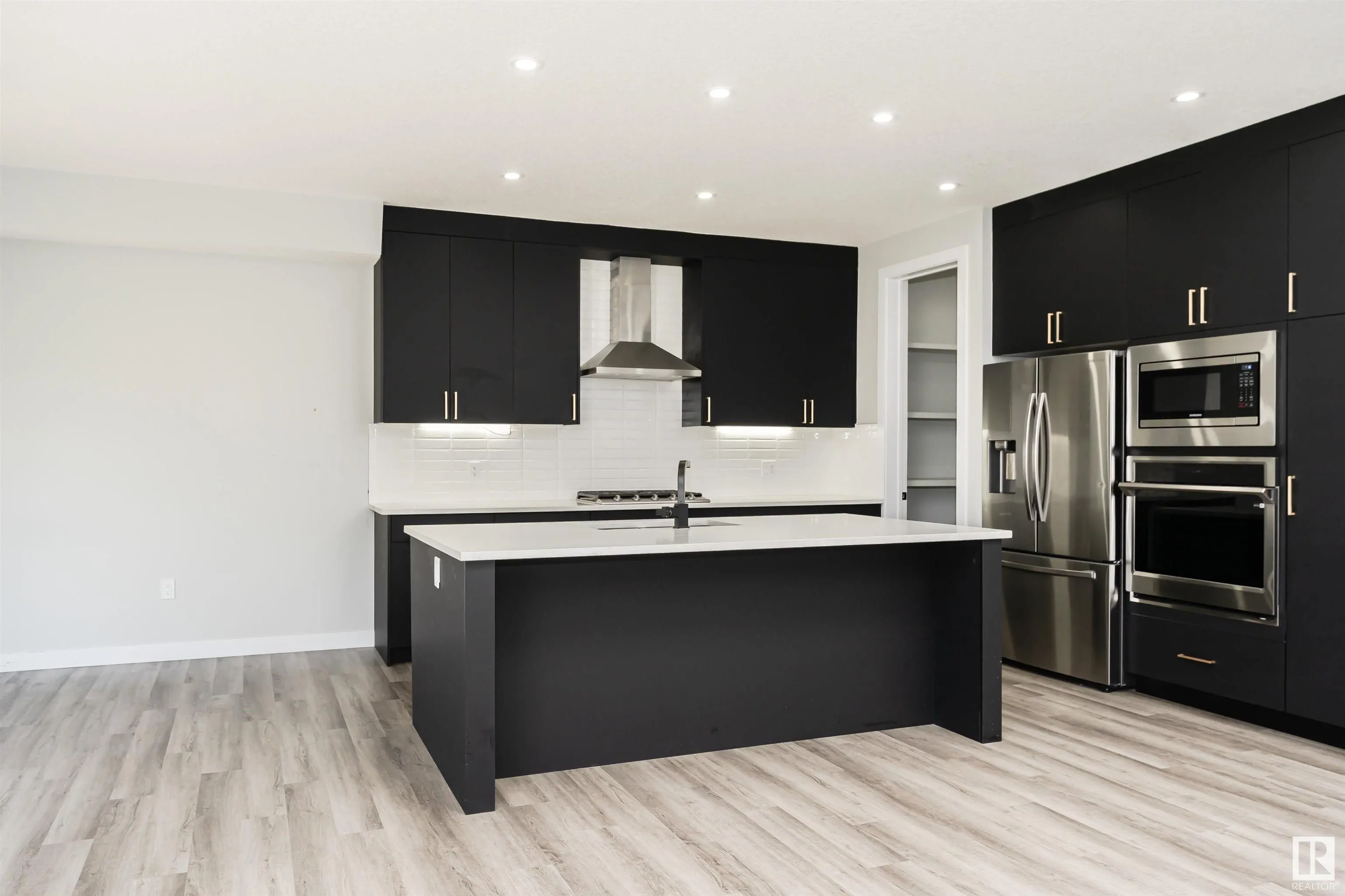 5386 KIMBALL Place