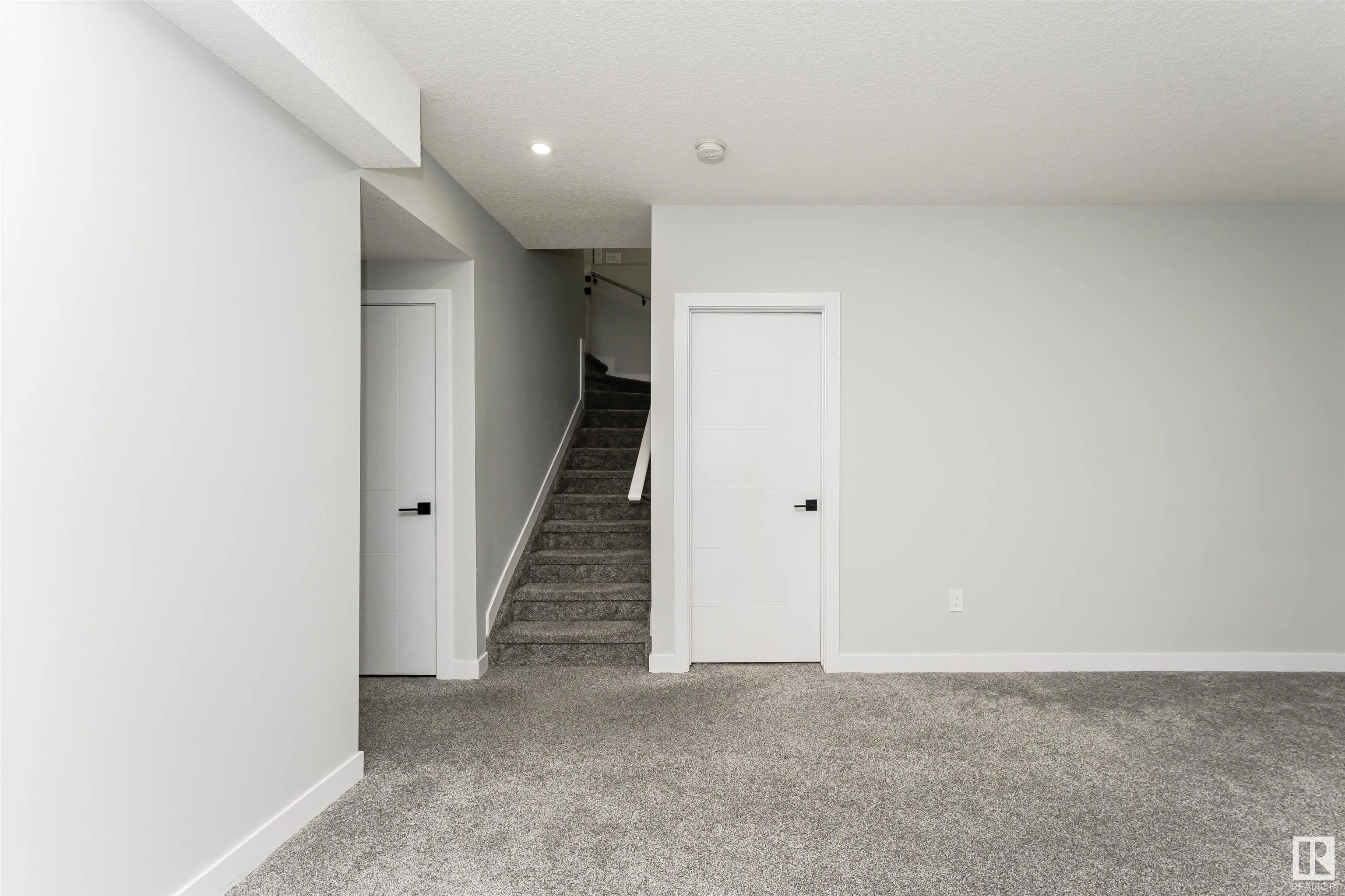 5386 KIMBALL Place