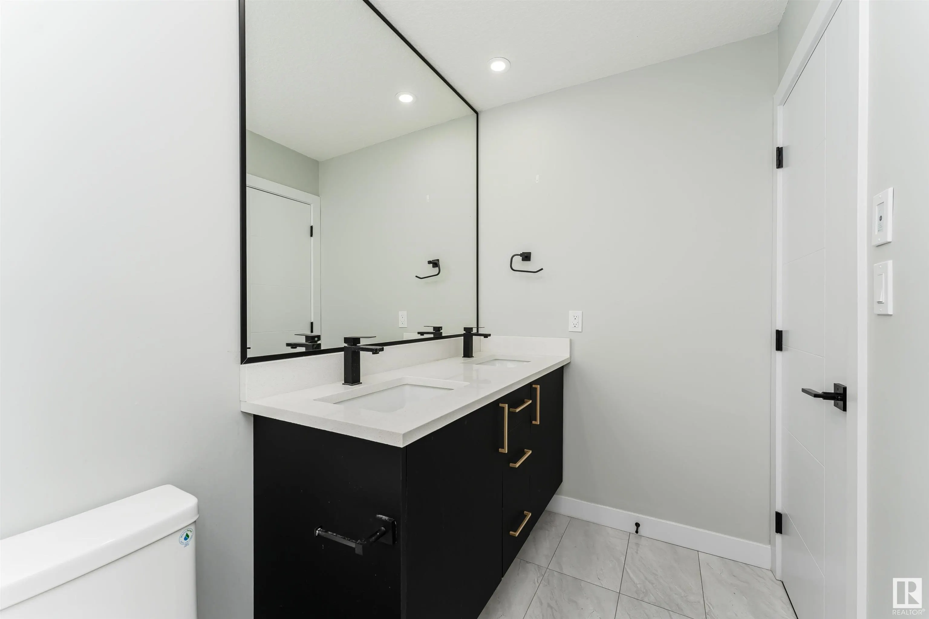 5386 KIMBALL Place
