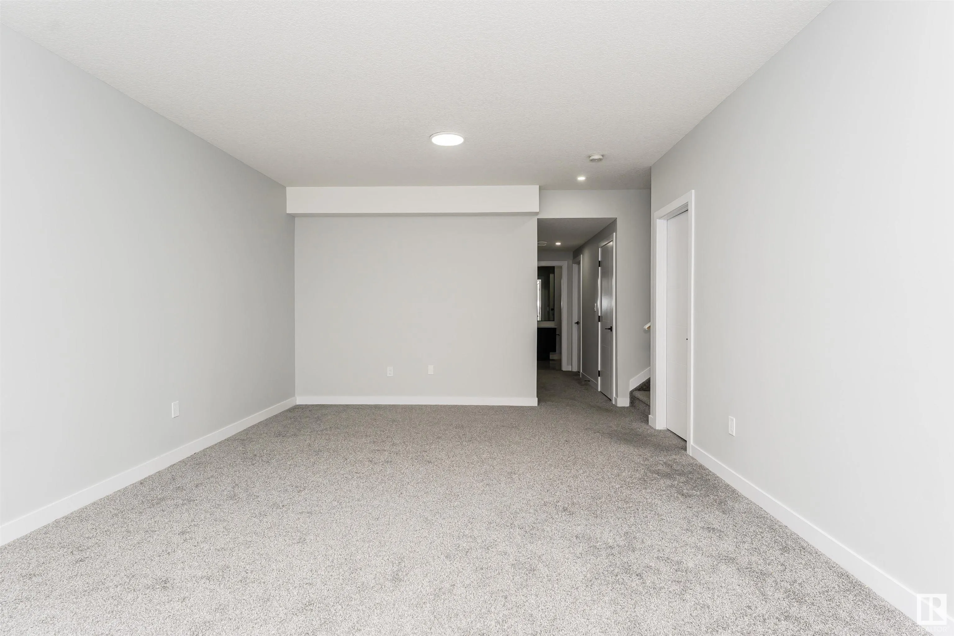 5386 KIMBALL Place