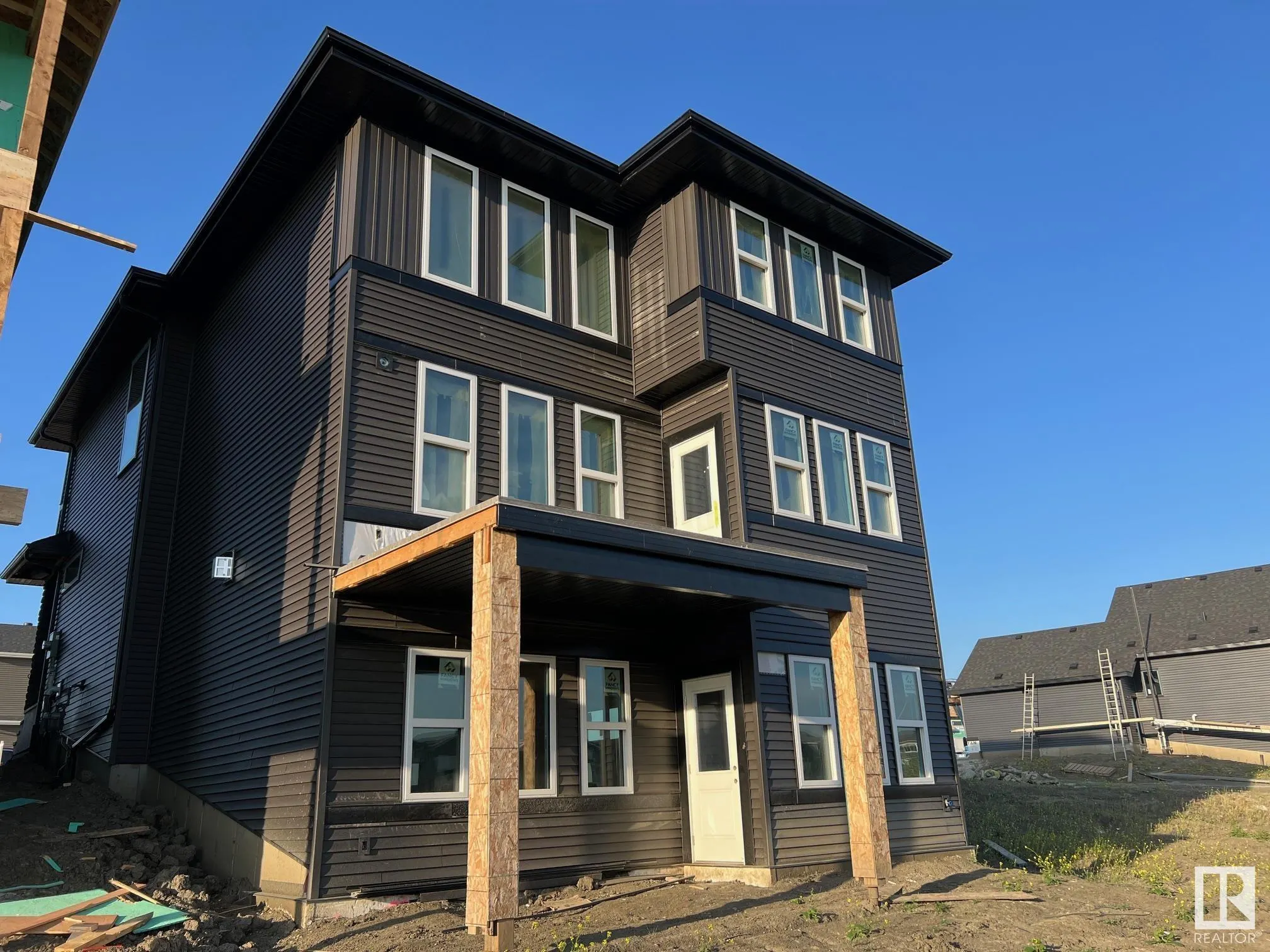 68 Eldridge Point(e)