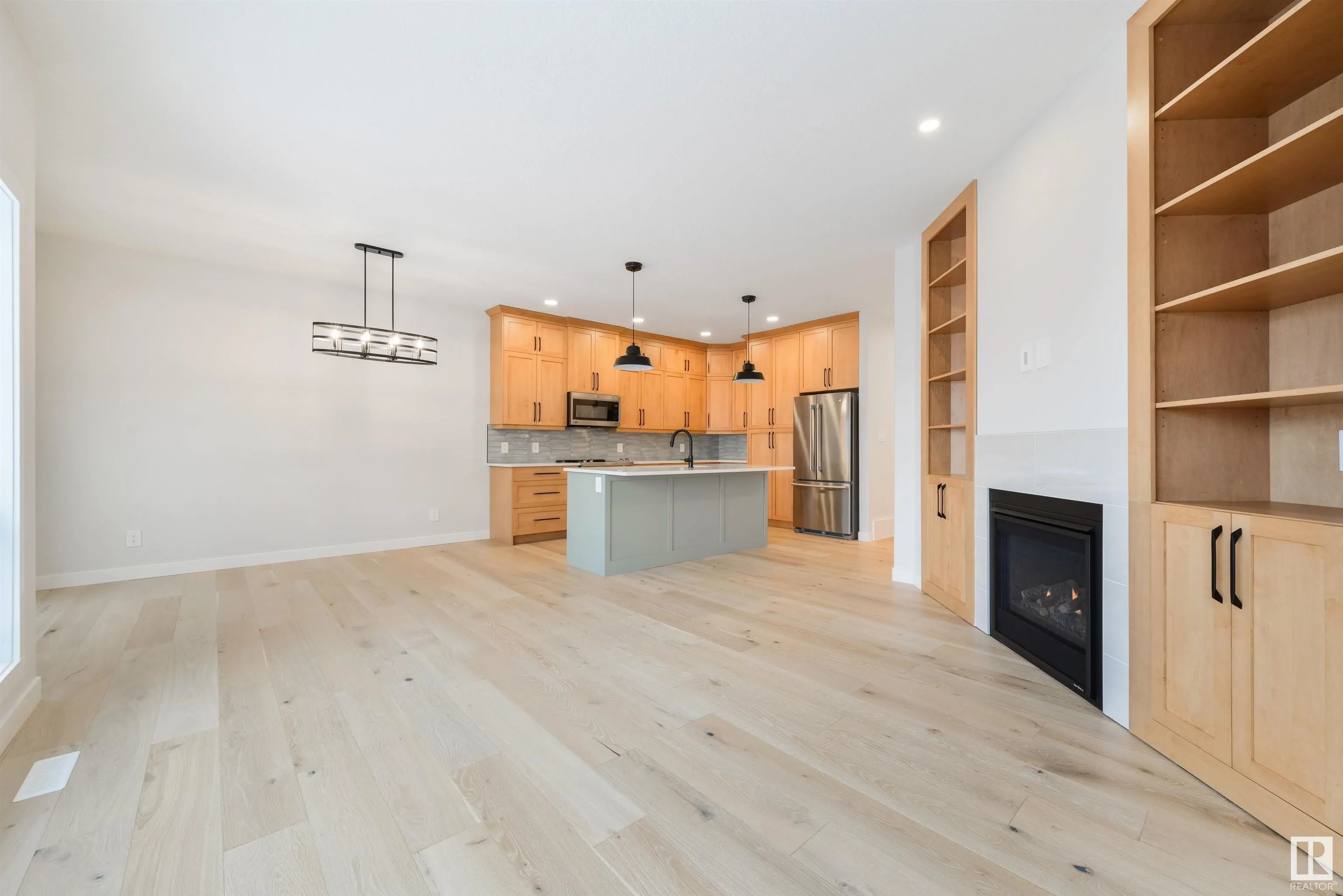 1005 CALAHOO Road