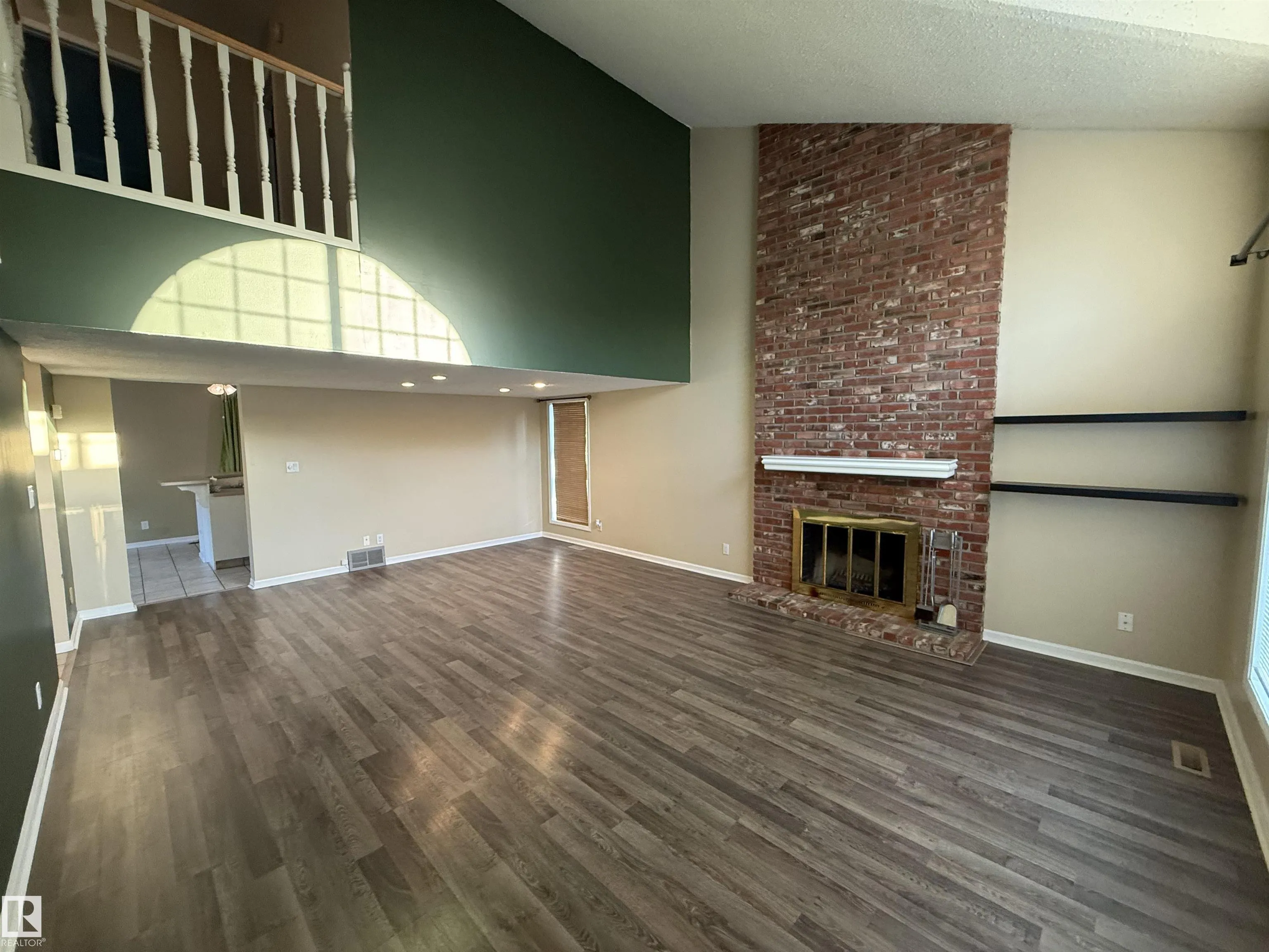 57 WOODCREST Avenue