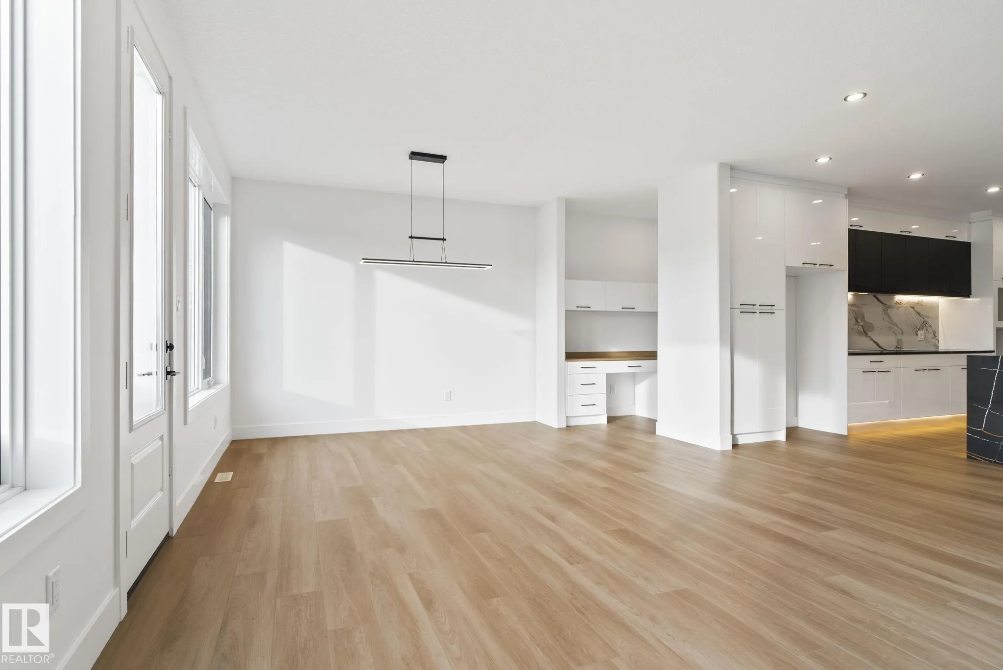 6 Dorais Way