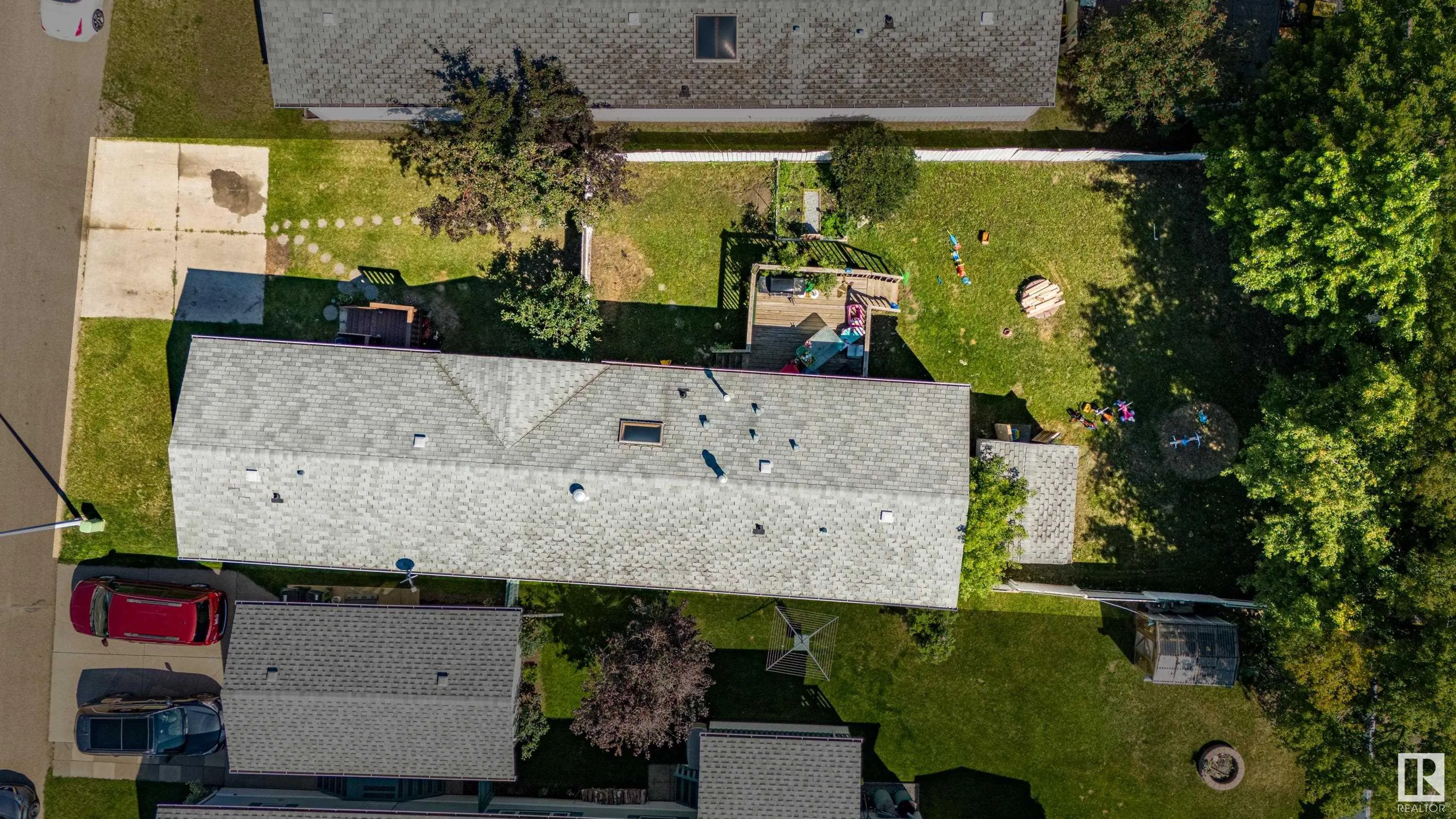 3018 Lakeview Drive