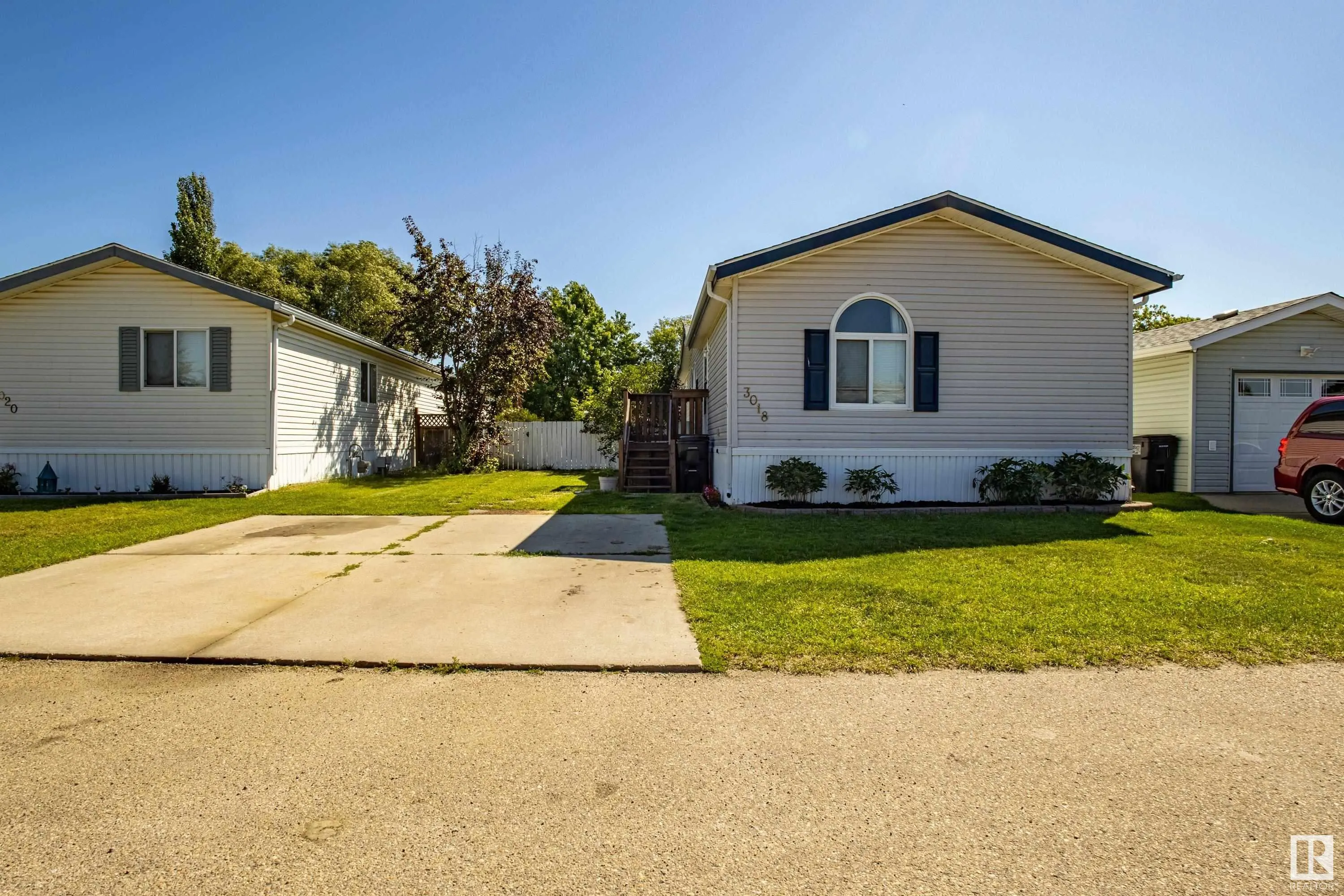 3018 Lakeview Drive