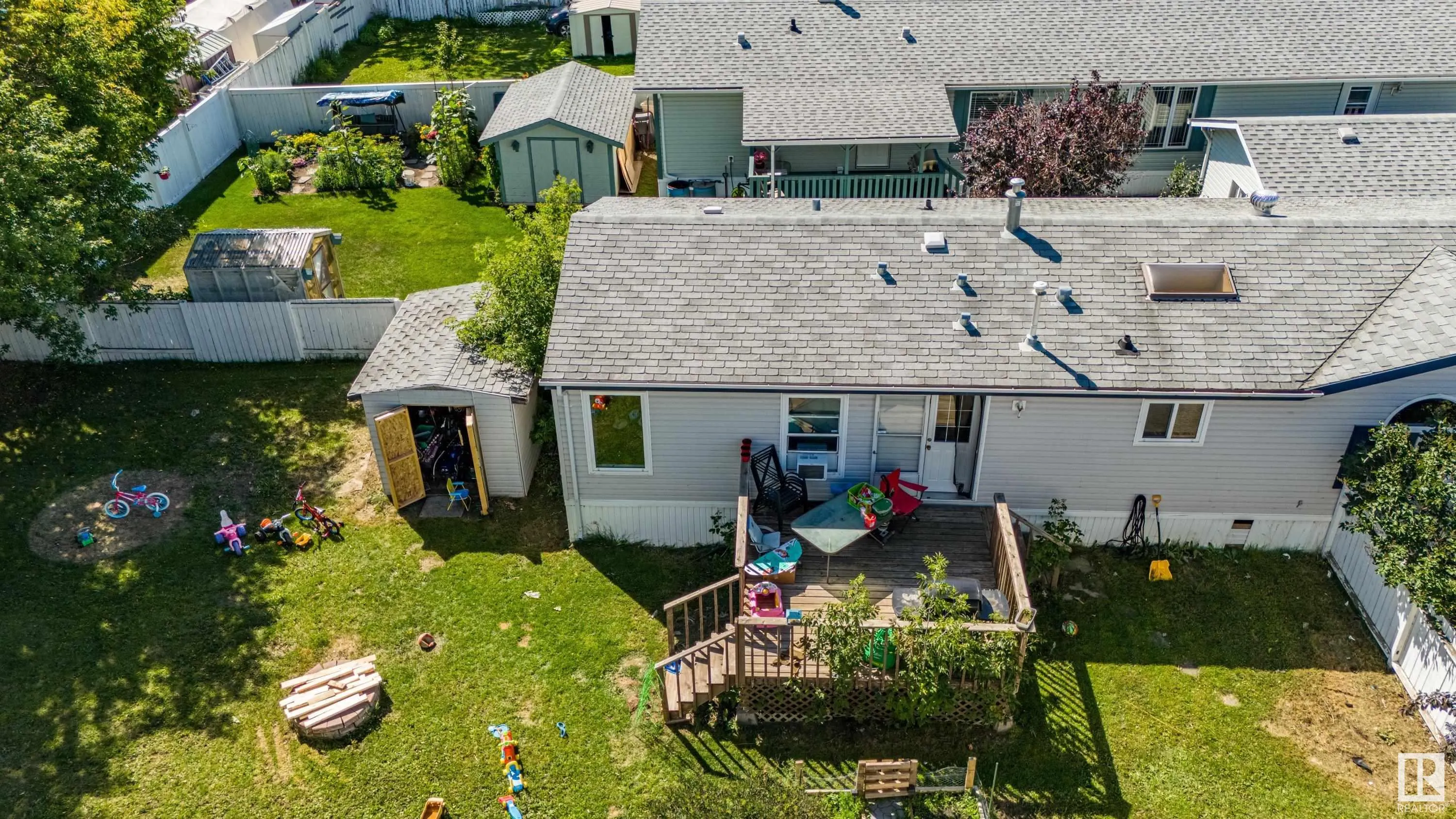 3018 Lakeview Drive