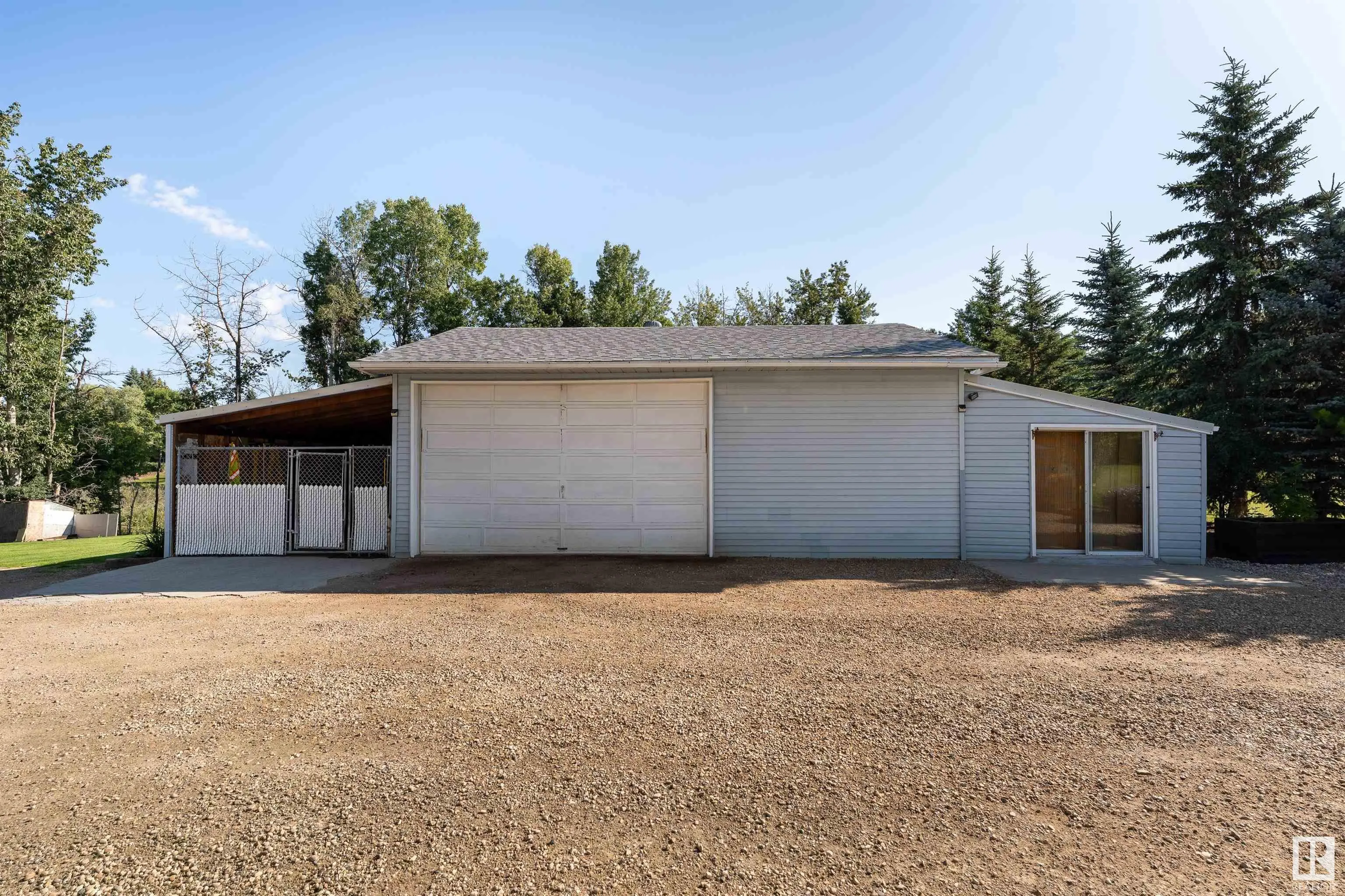 2228 PARKLAND Drive