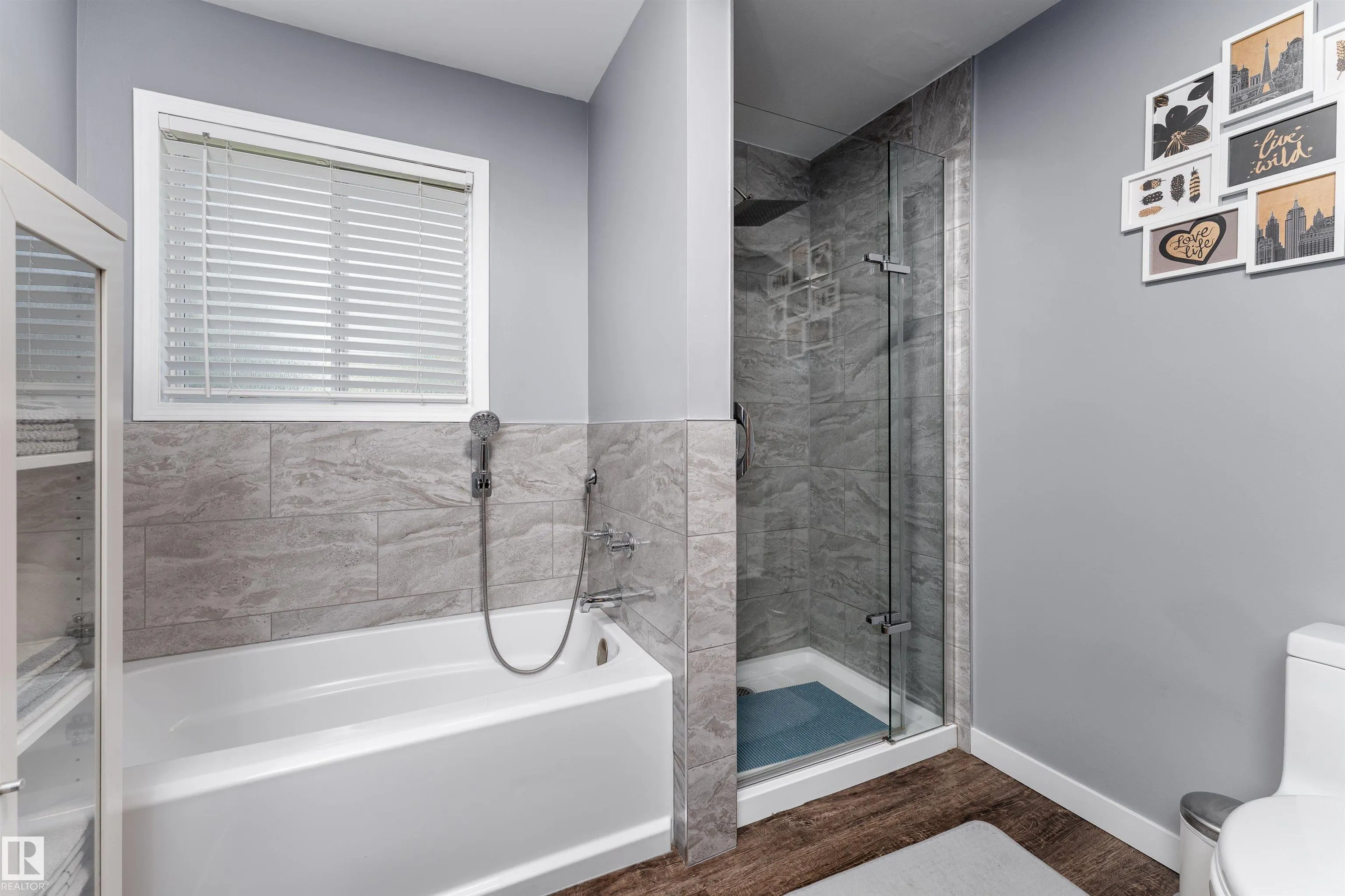 2228 PARKLAND Drive
