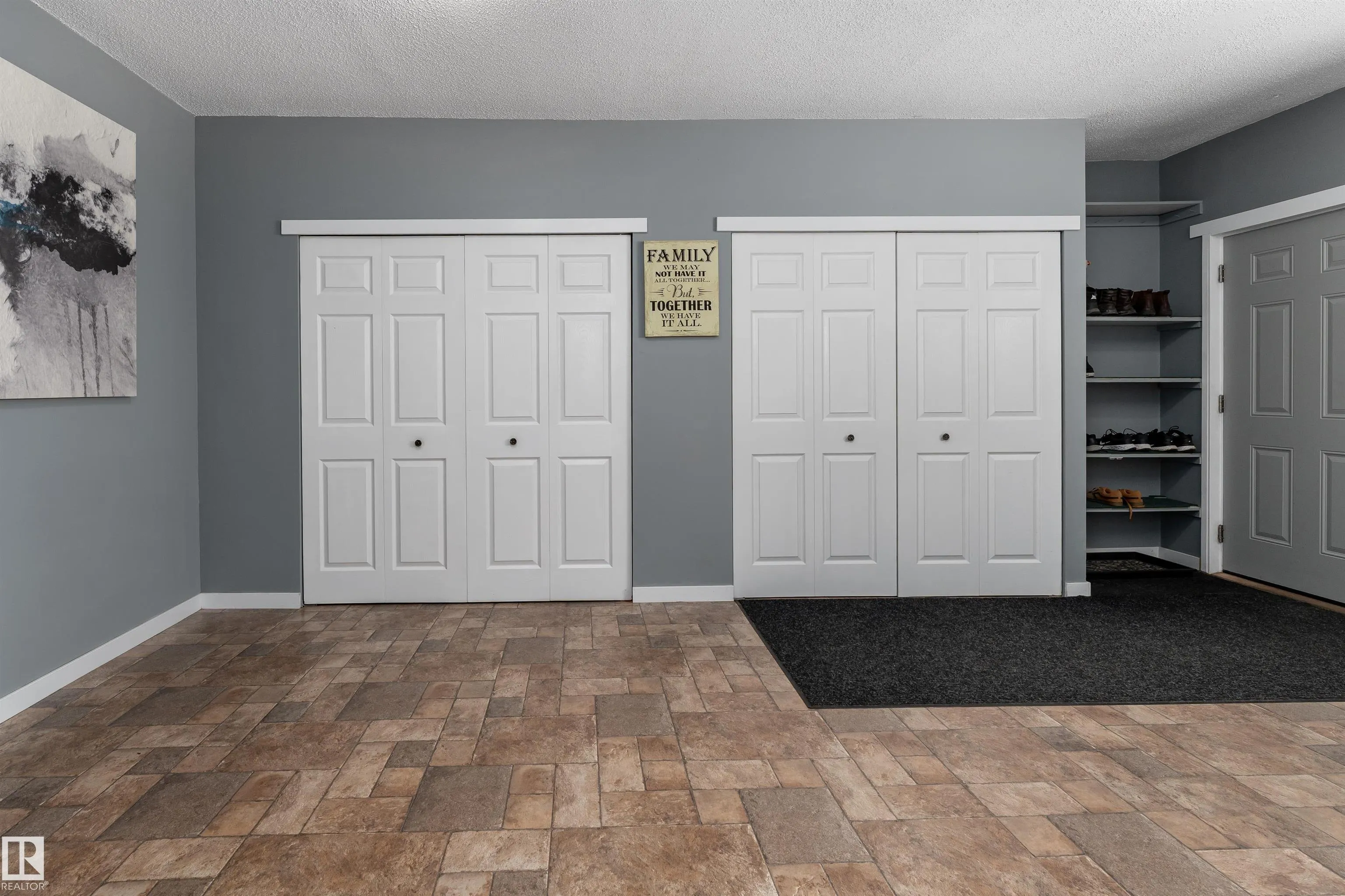 2228 PARKLAND Drive