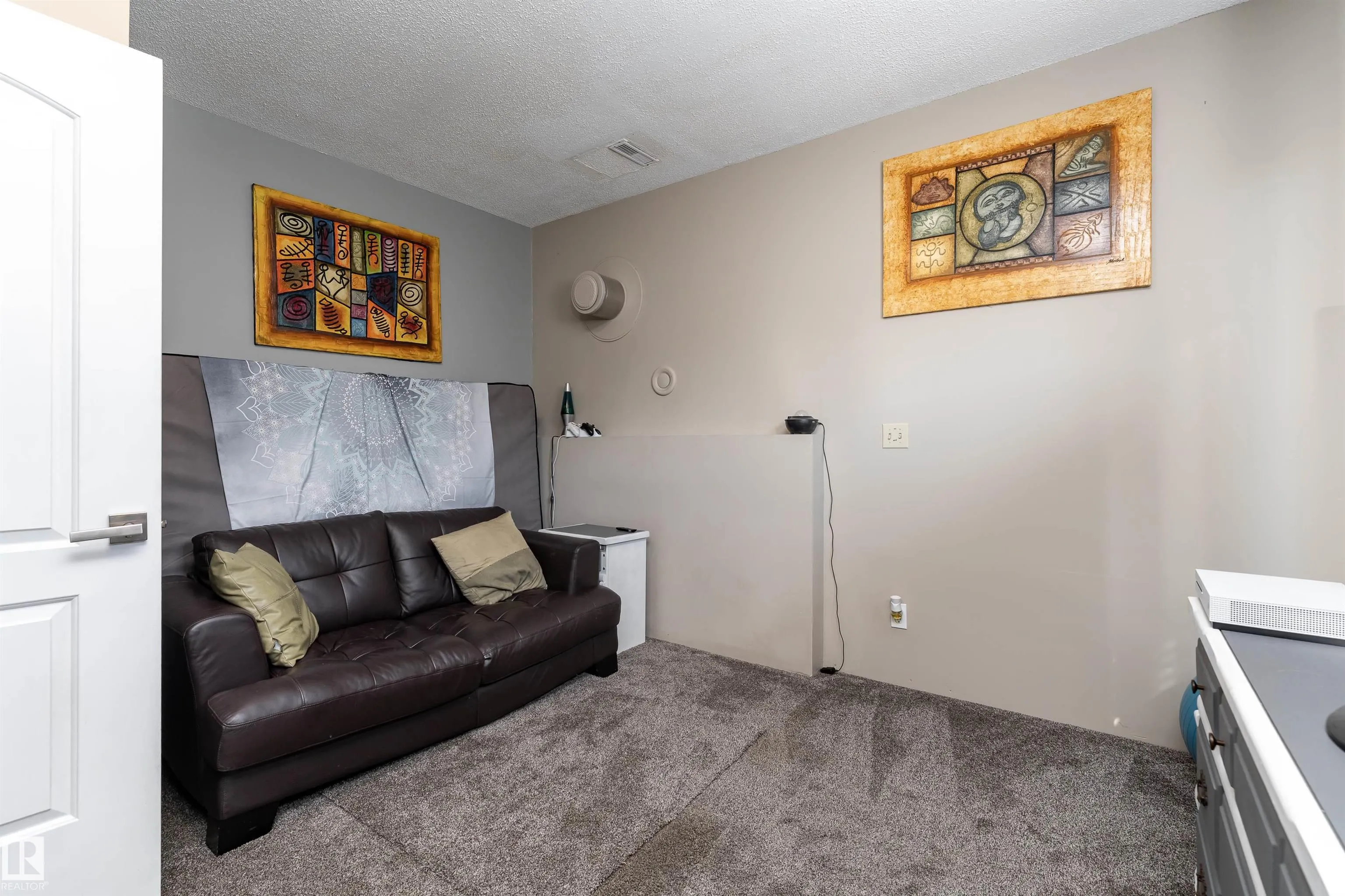 2228 PARKLAND Drive