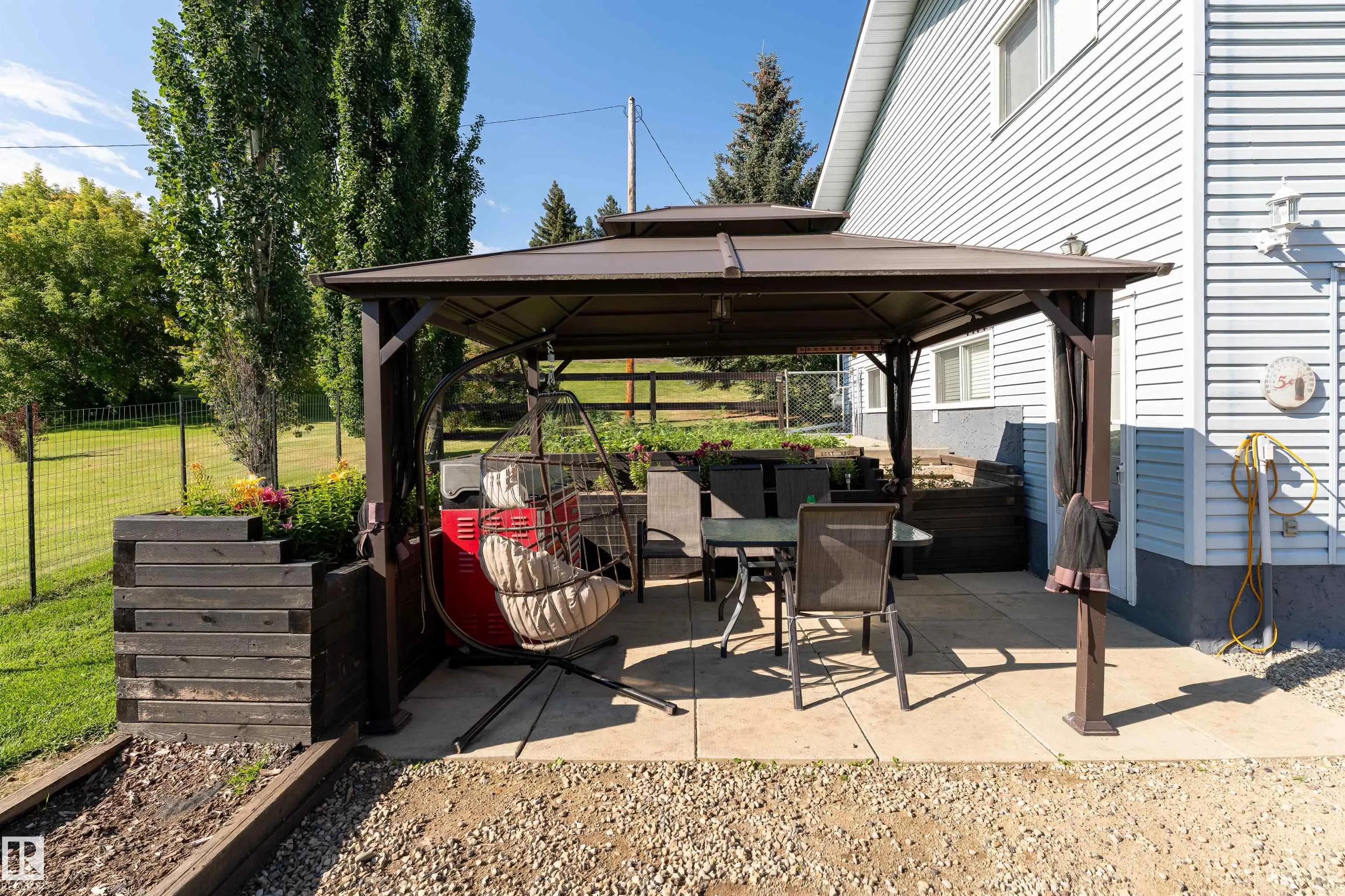 2228 PARKLAND Drive