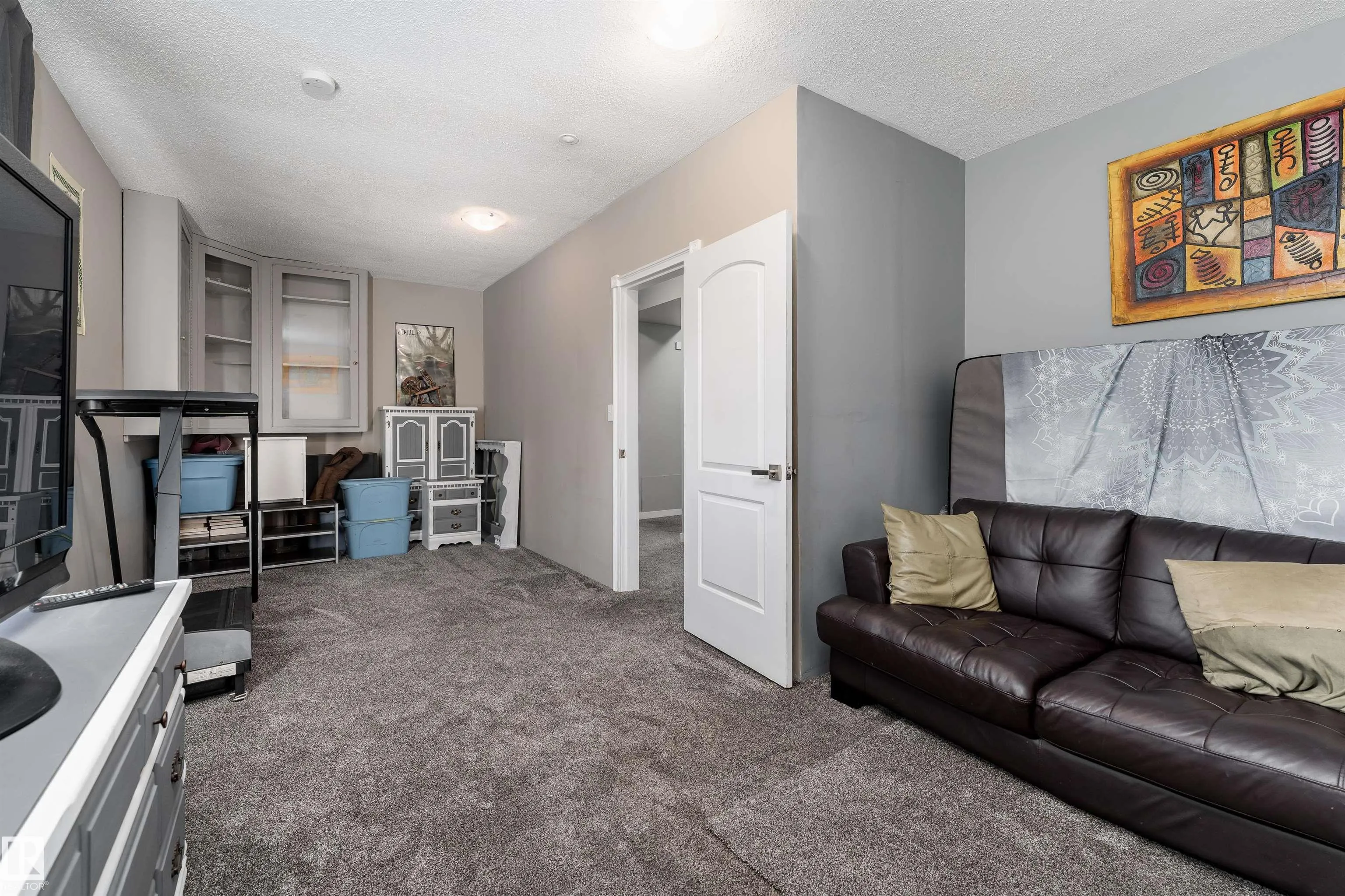 2228 PARKLAND Drive