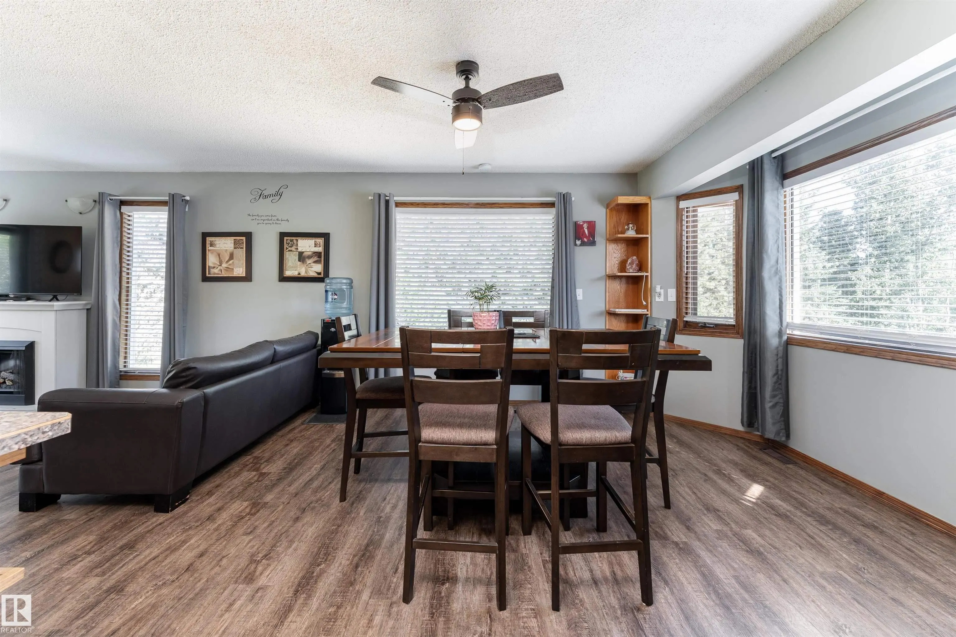 2228 PARKLAND Drive