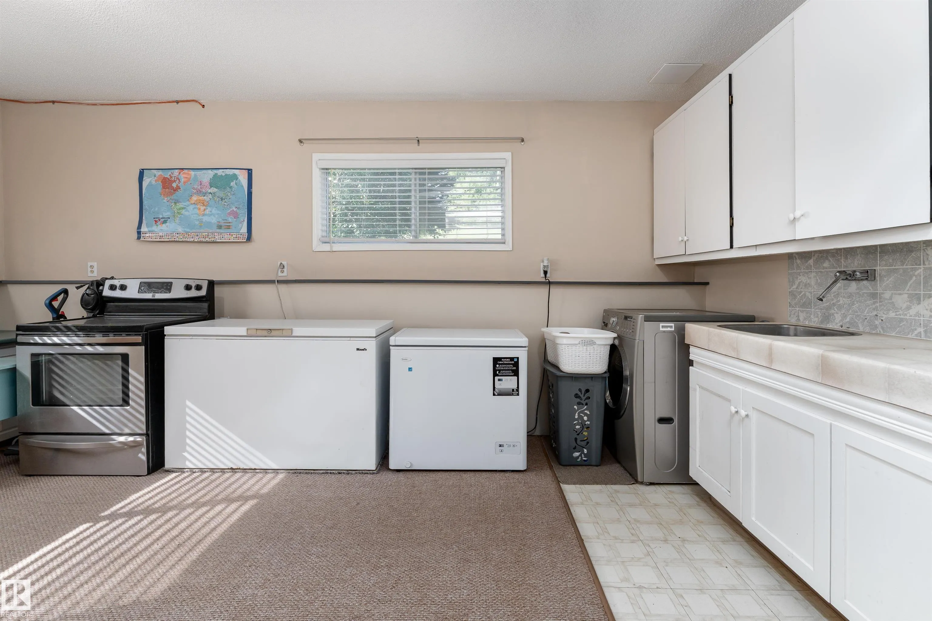 2228 PARKLAND Drive
