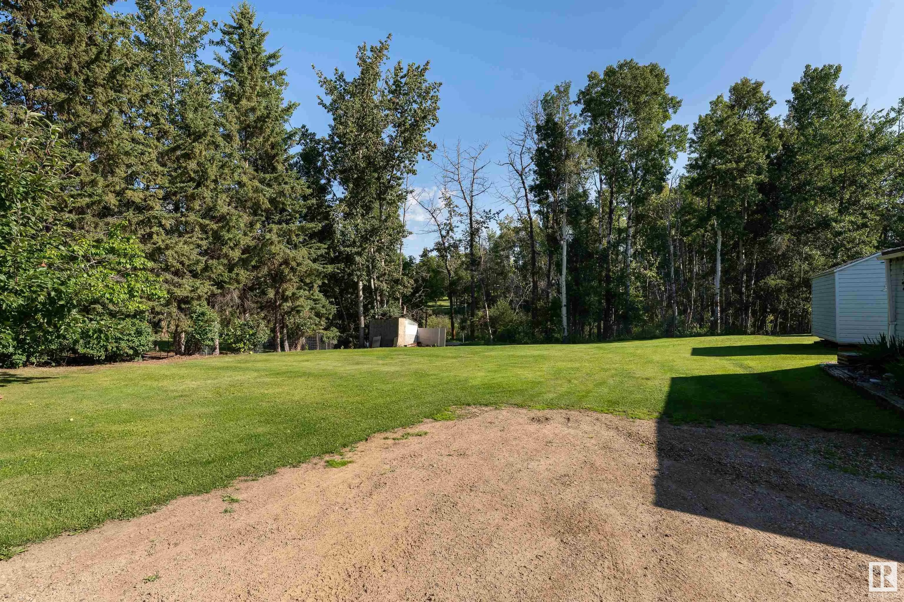 2228 PARKLAND Drive