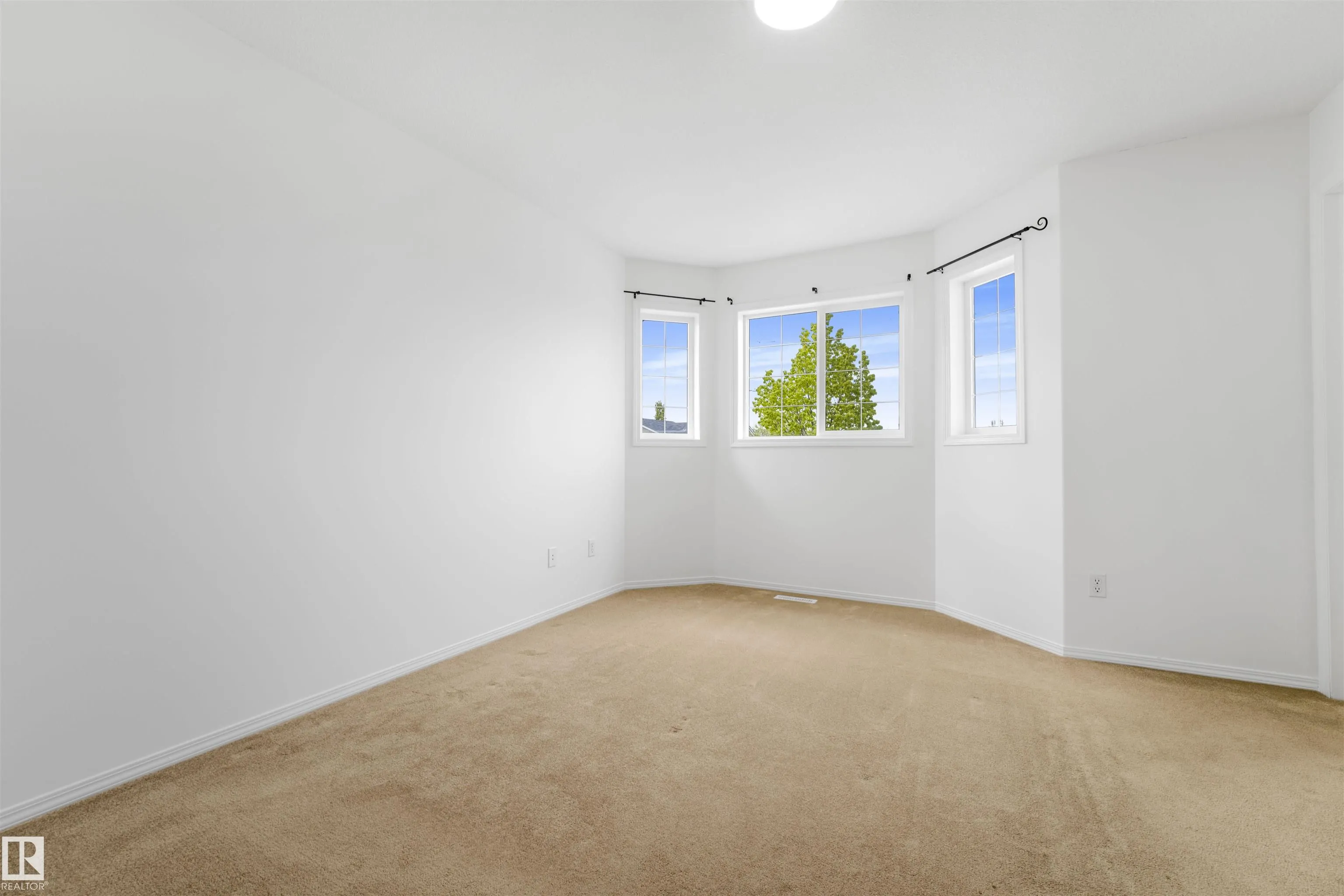 16703 113 Street