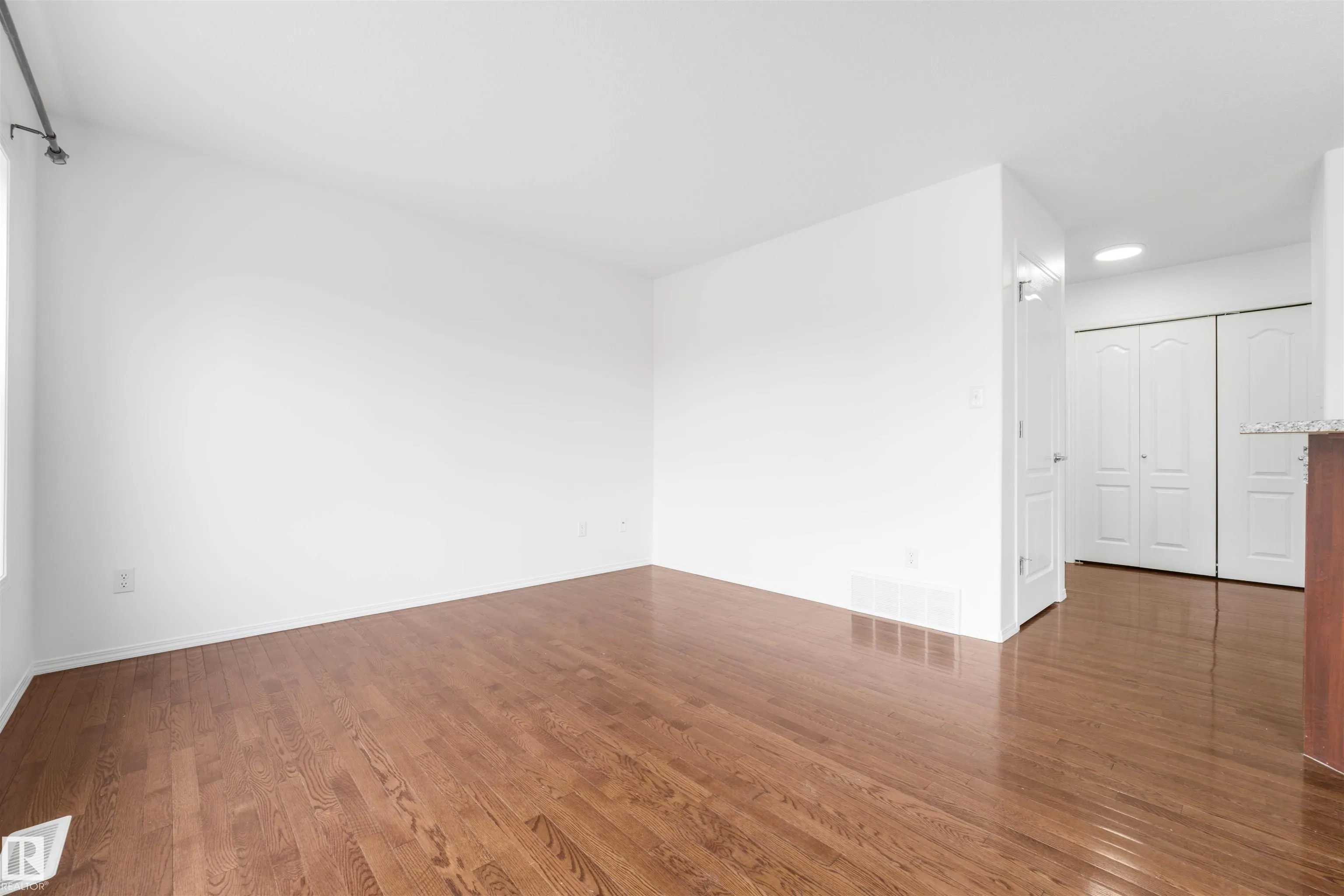 16703 113 Street