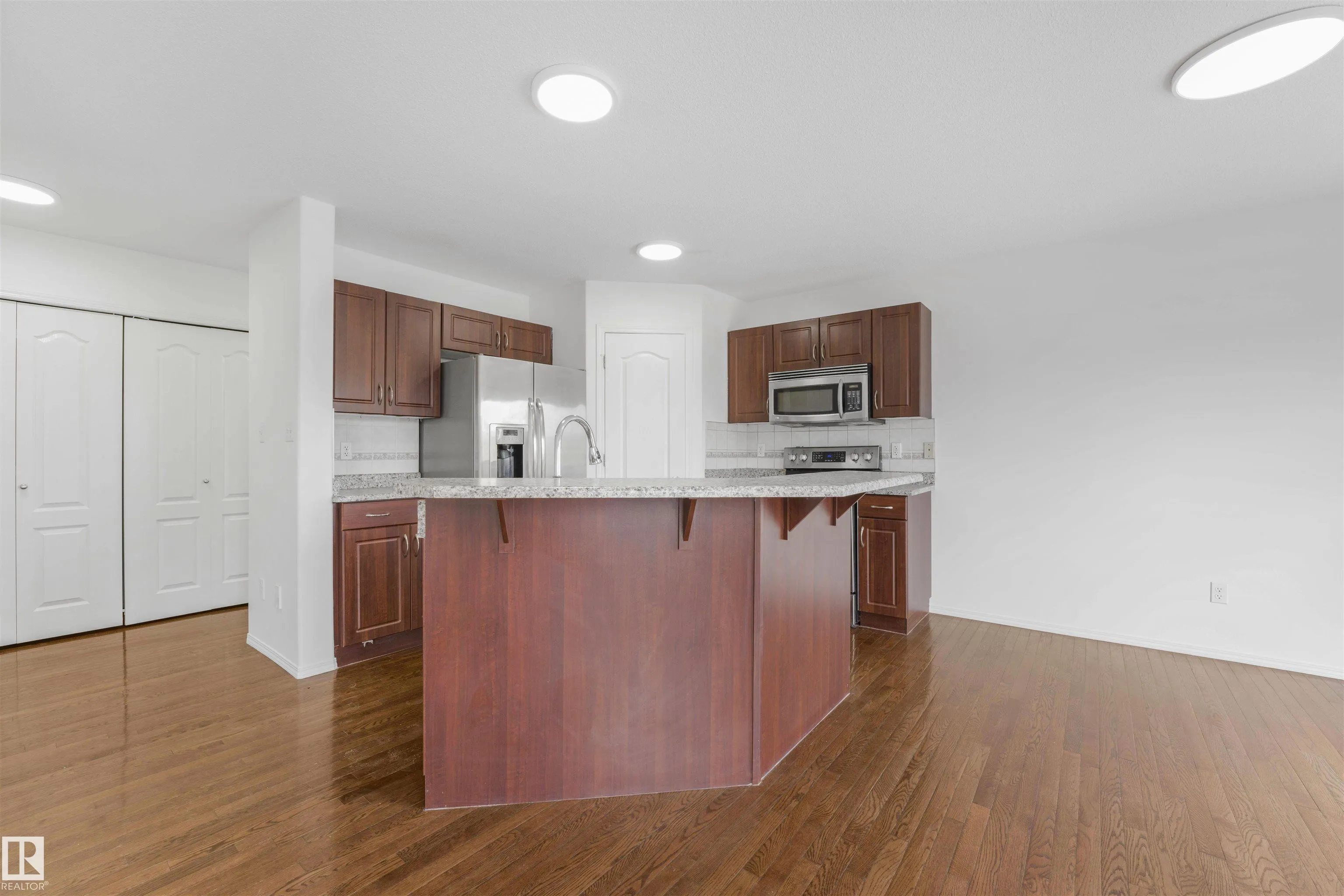 16703 113 Street