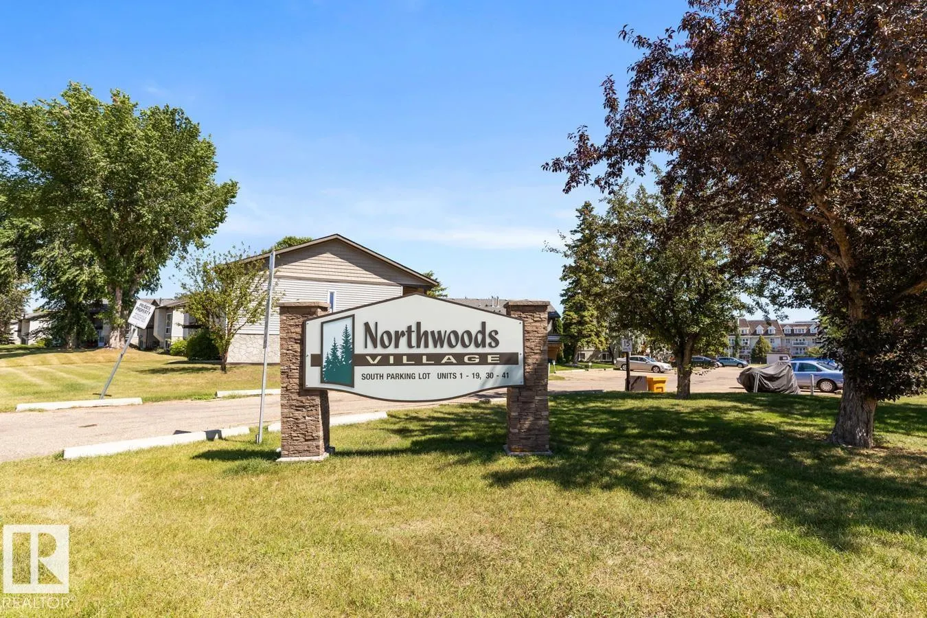 37 NORTHWOODS Village