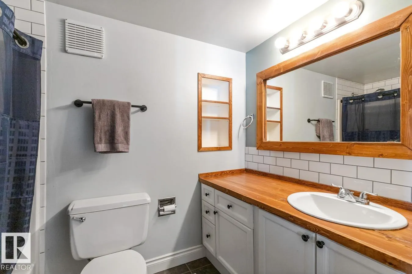 37 NORTHWOODS Village