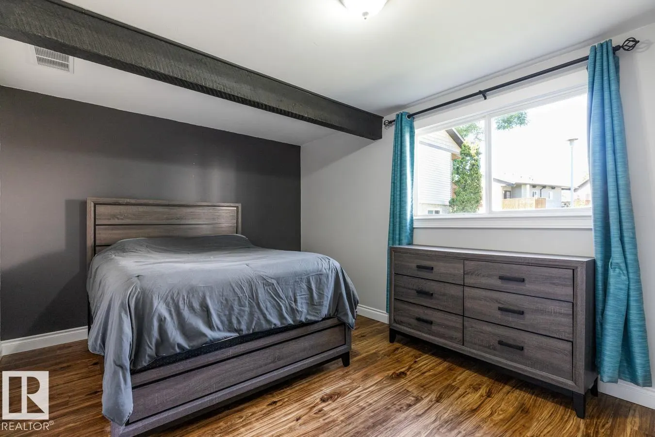 37 NORTHWOODS Village