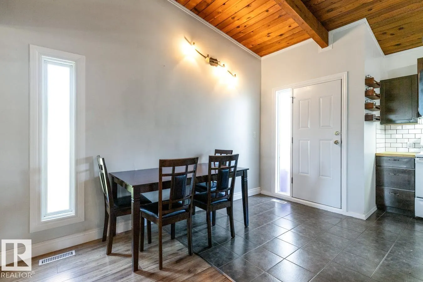 37 NORTHWOODS Village