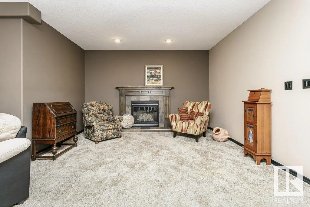 7 WALTERS Court