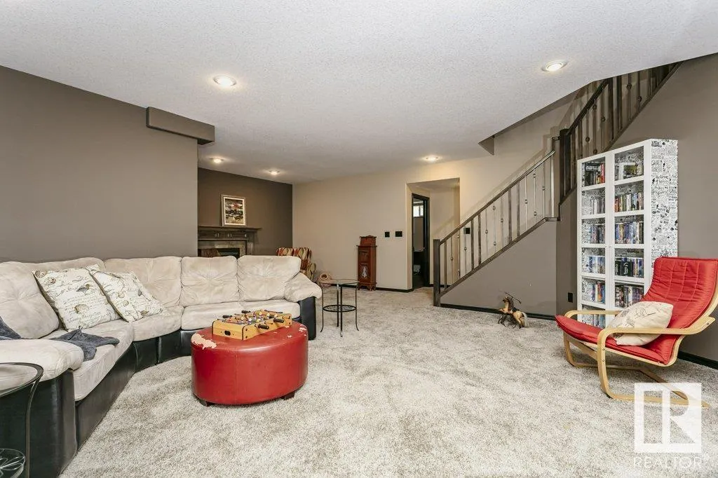 7 WALTERS Court