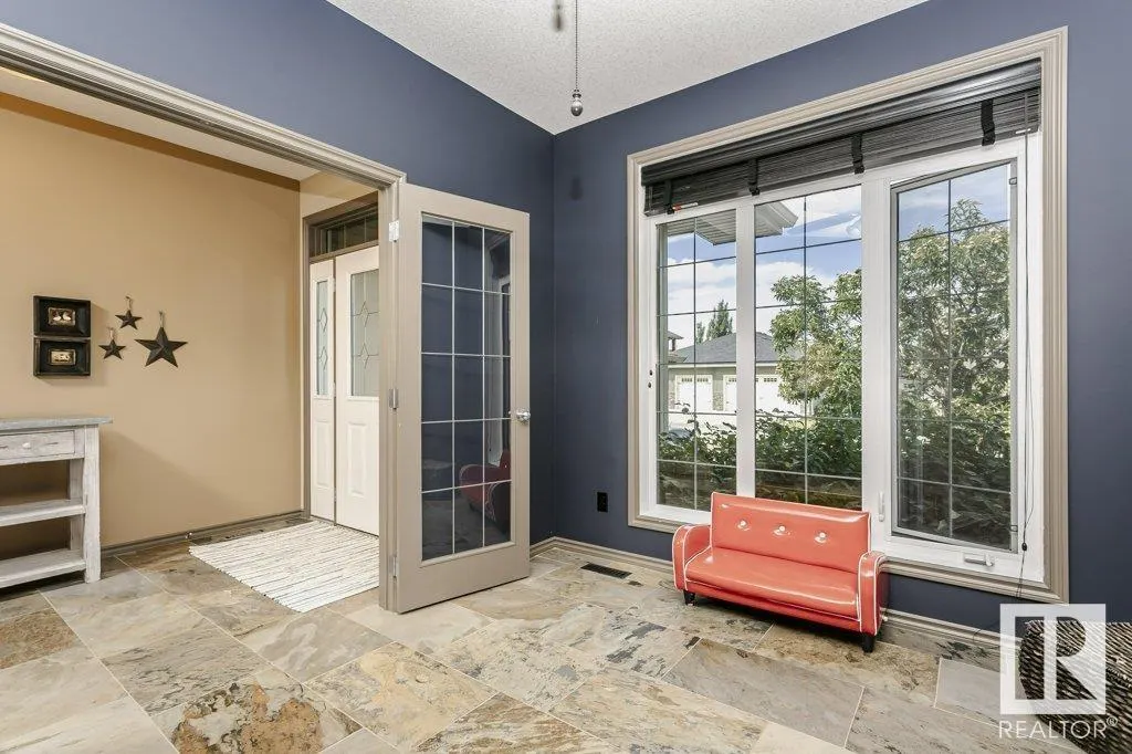 7 WALTERS Court