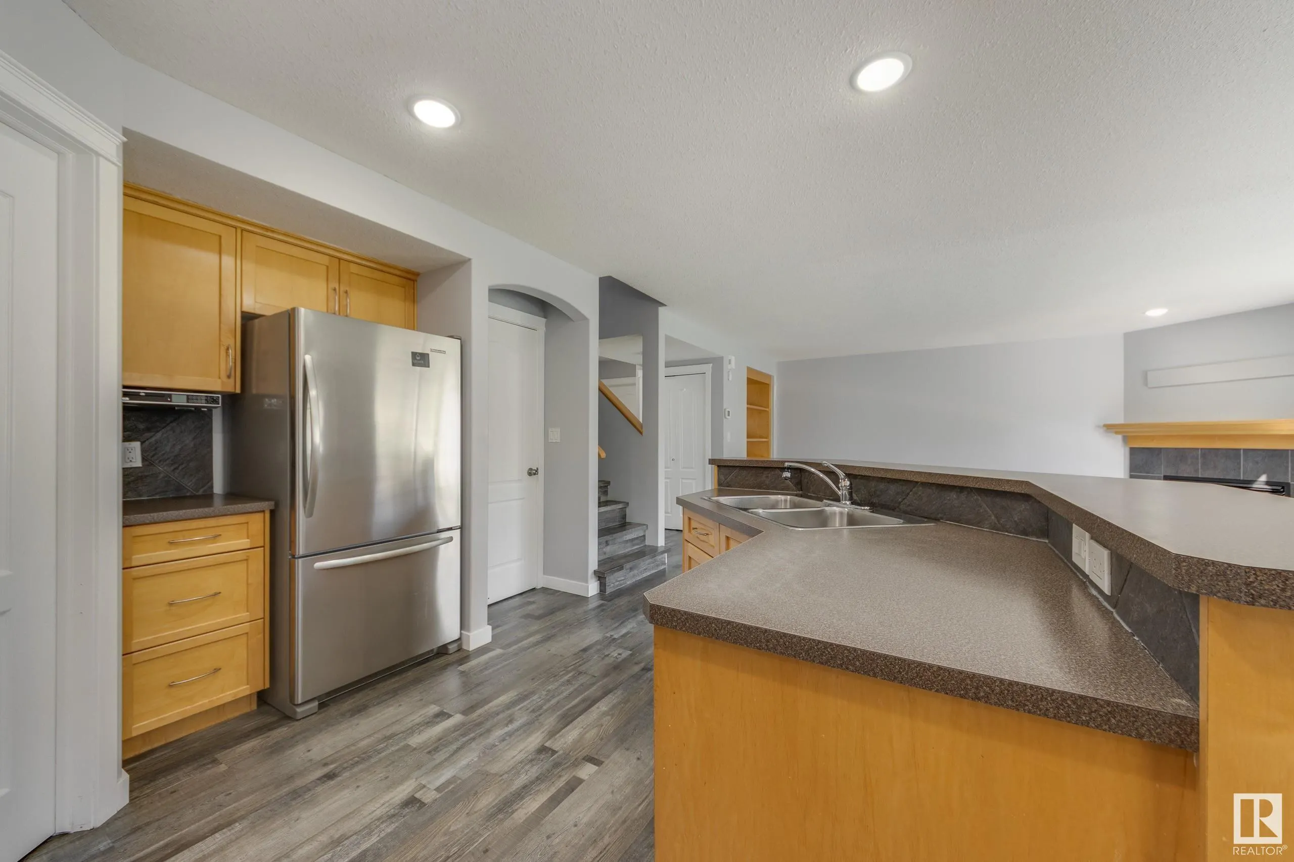 129 RIDGEBROOK Road