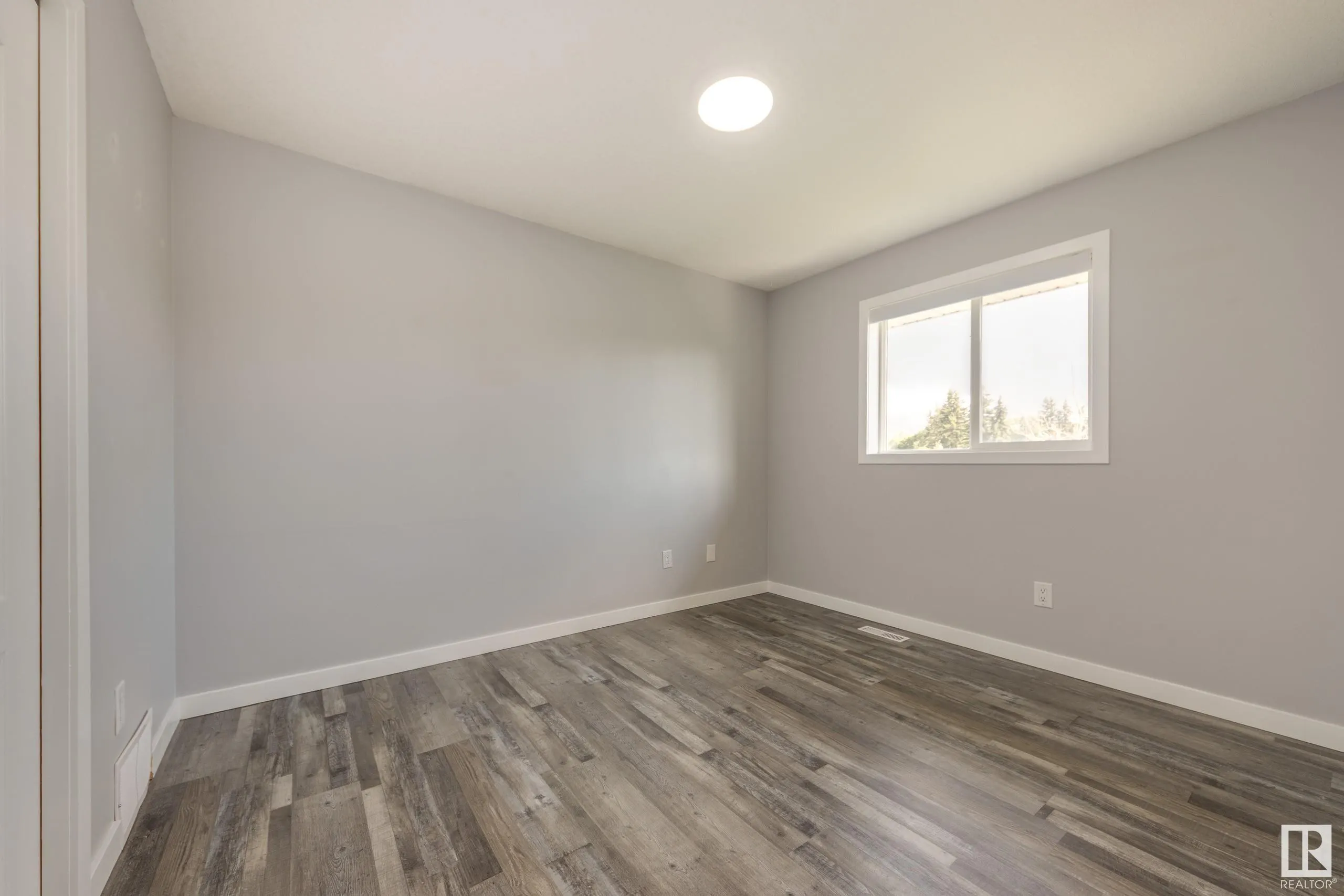 129 RIDGEBROOK Road
